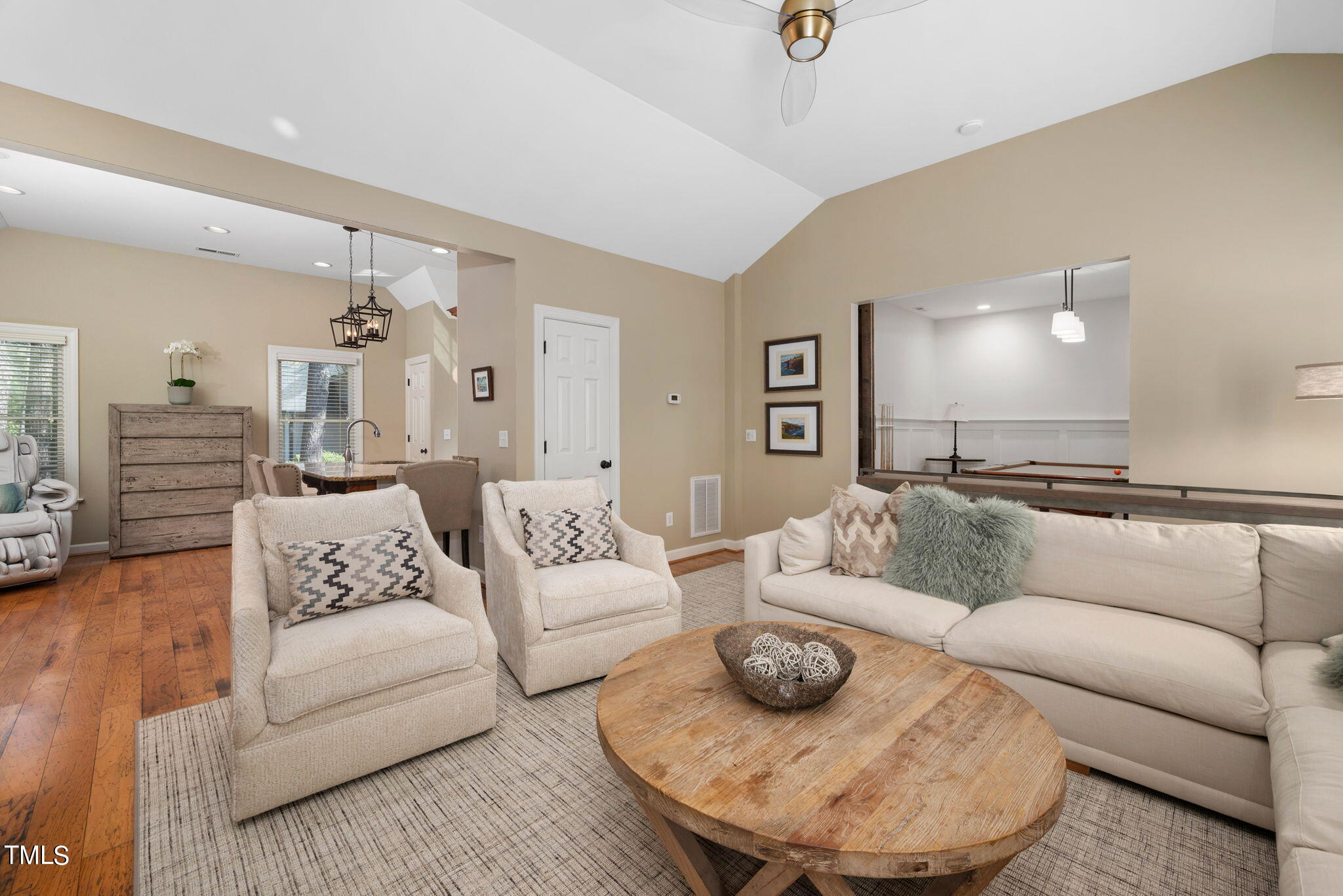 108 Caviston Way