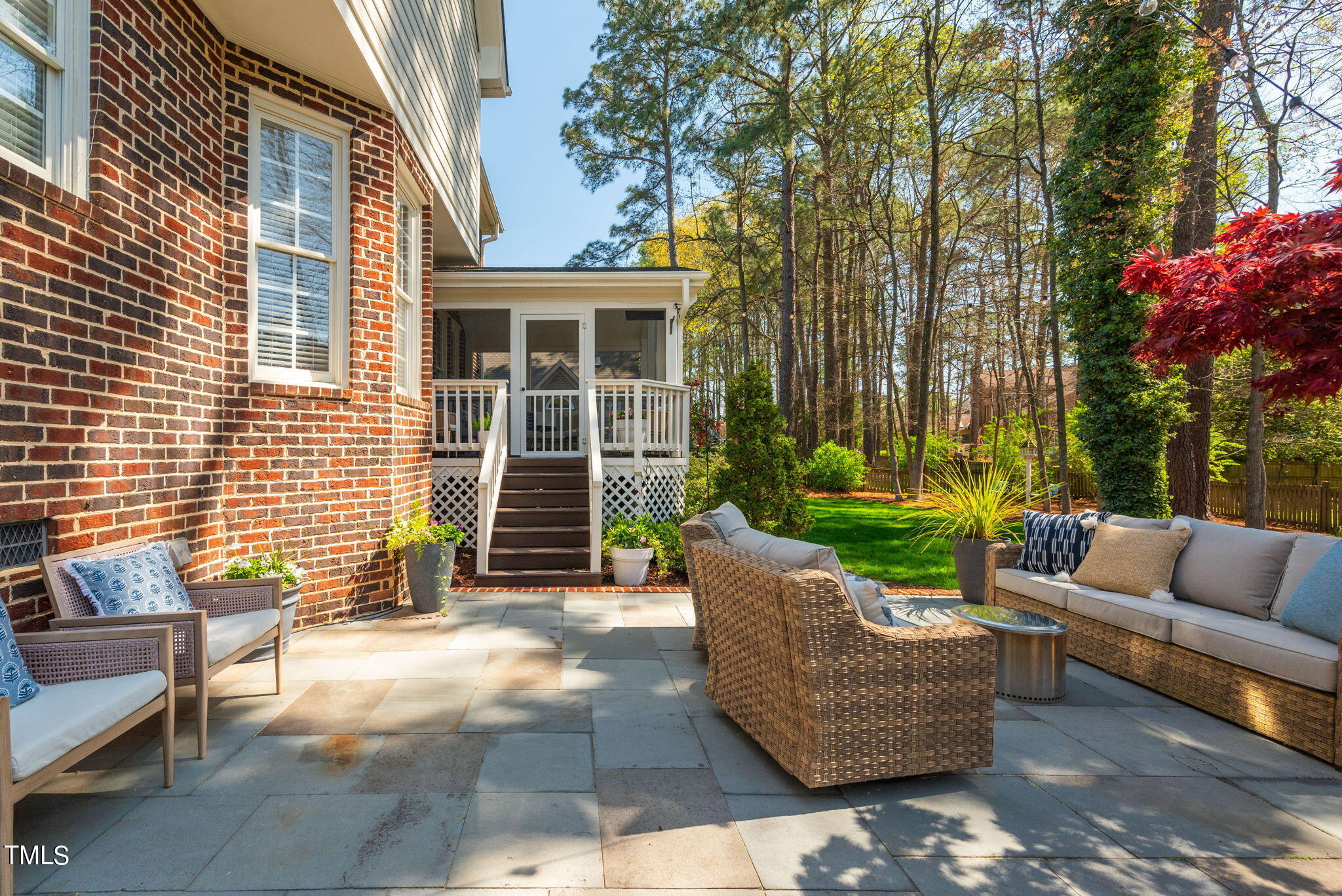 264 Hogans Valley Way