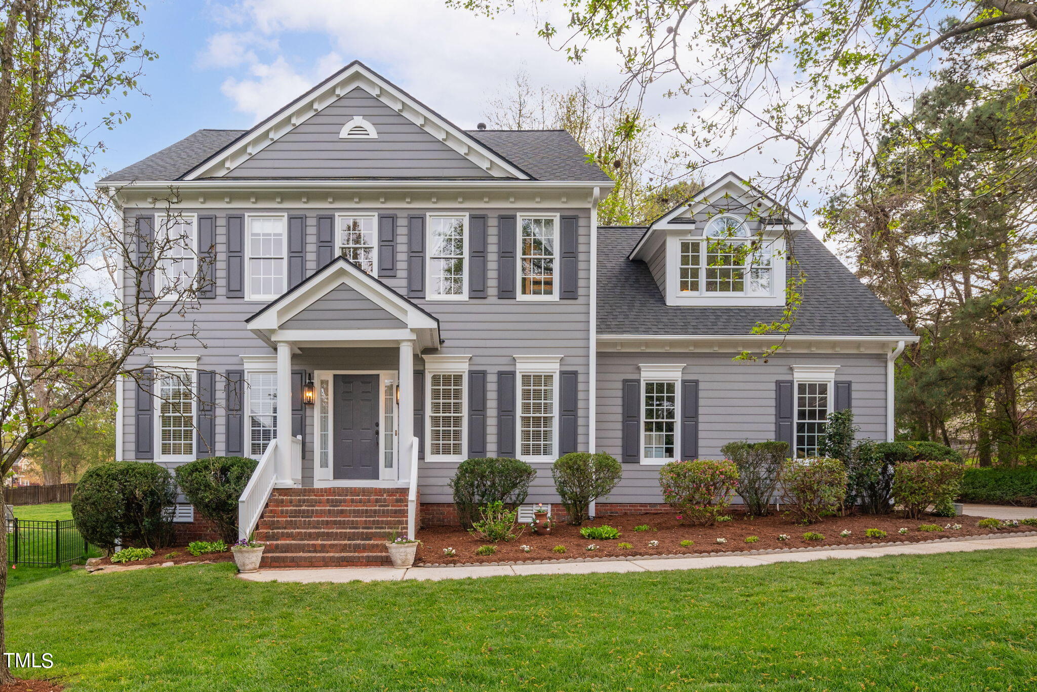 104 Dallavia Court
