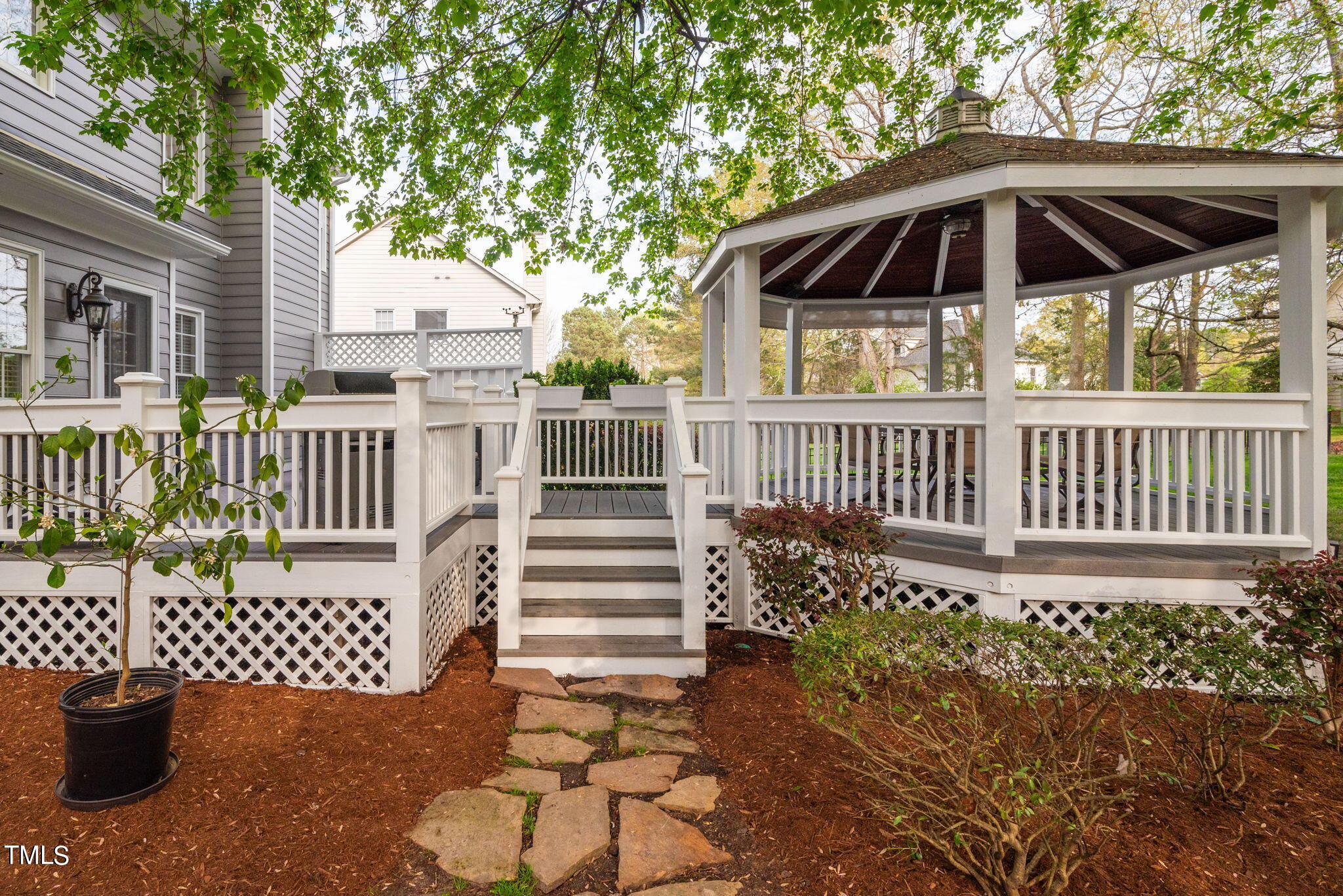 104 Dallavia Court