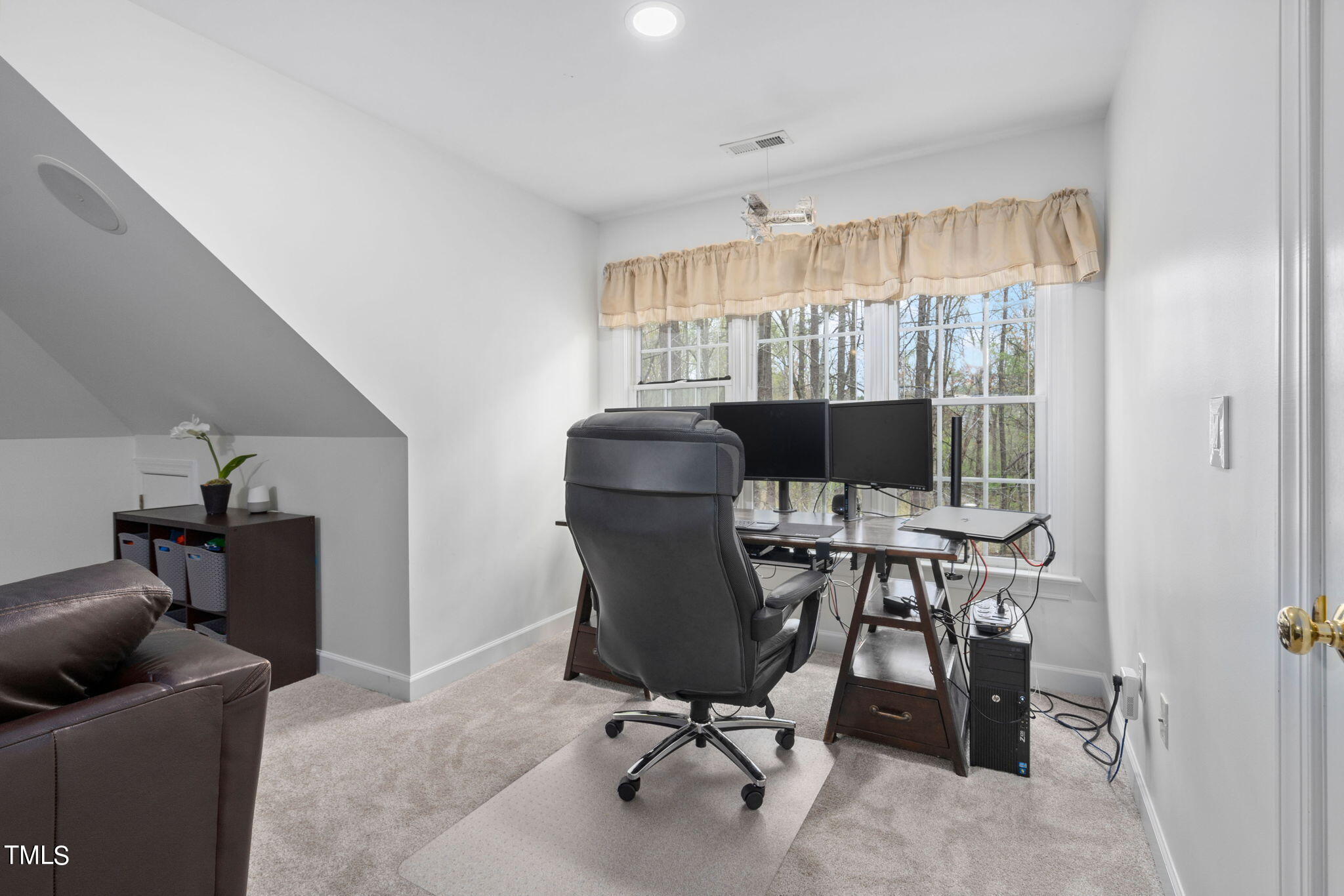 100 Fern Berry Court