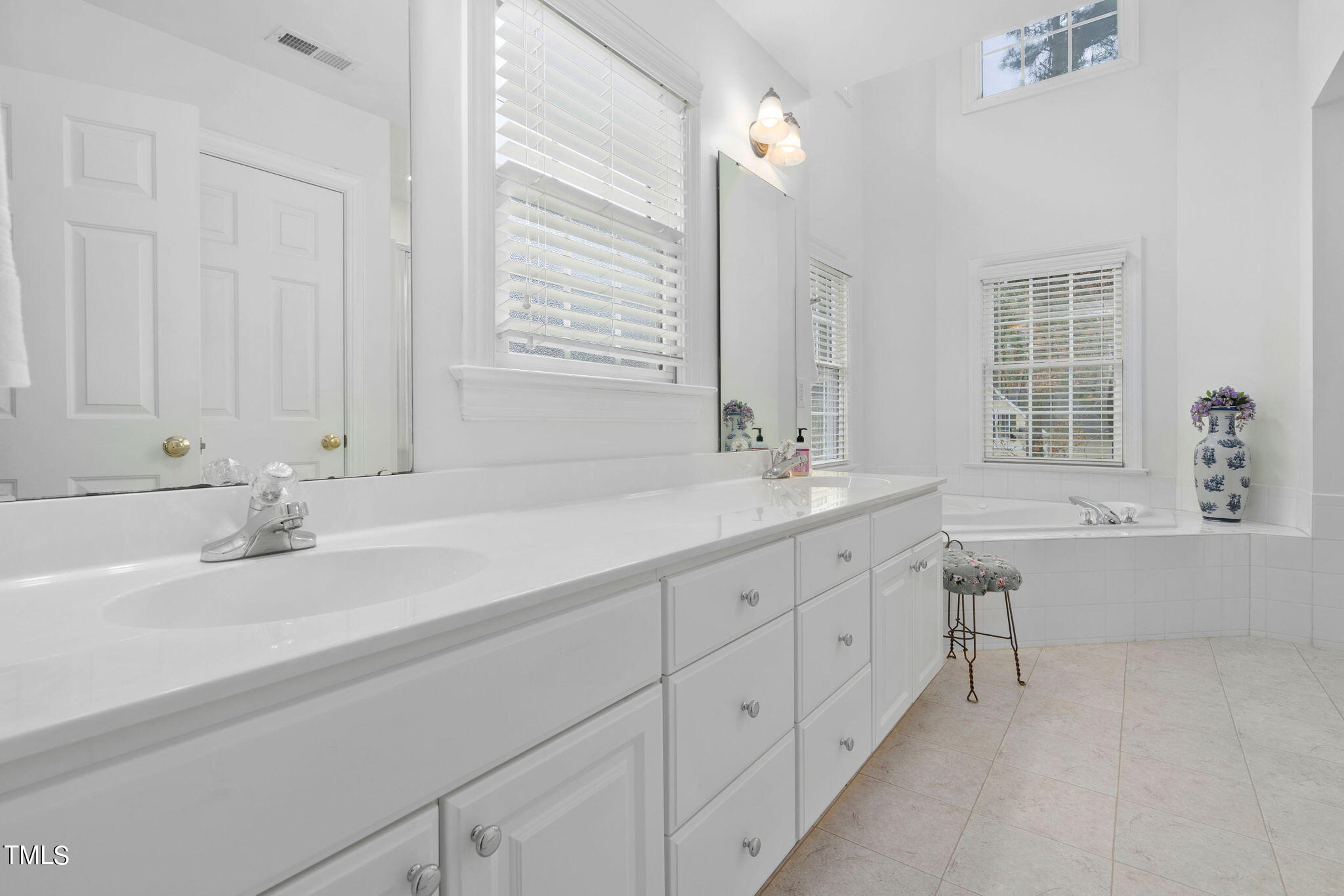 100 Fern Berry Court