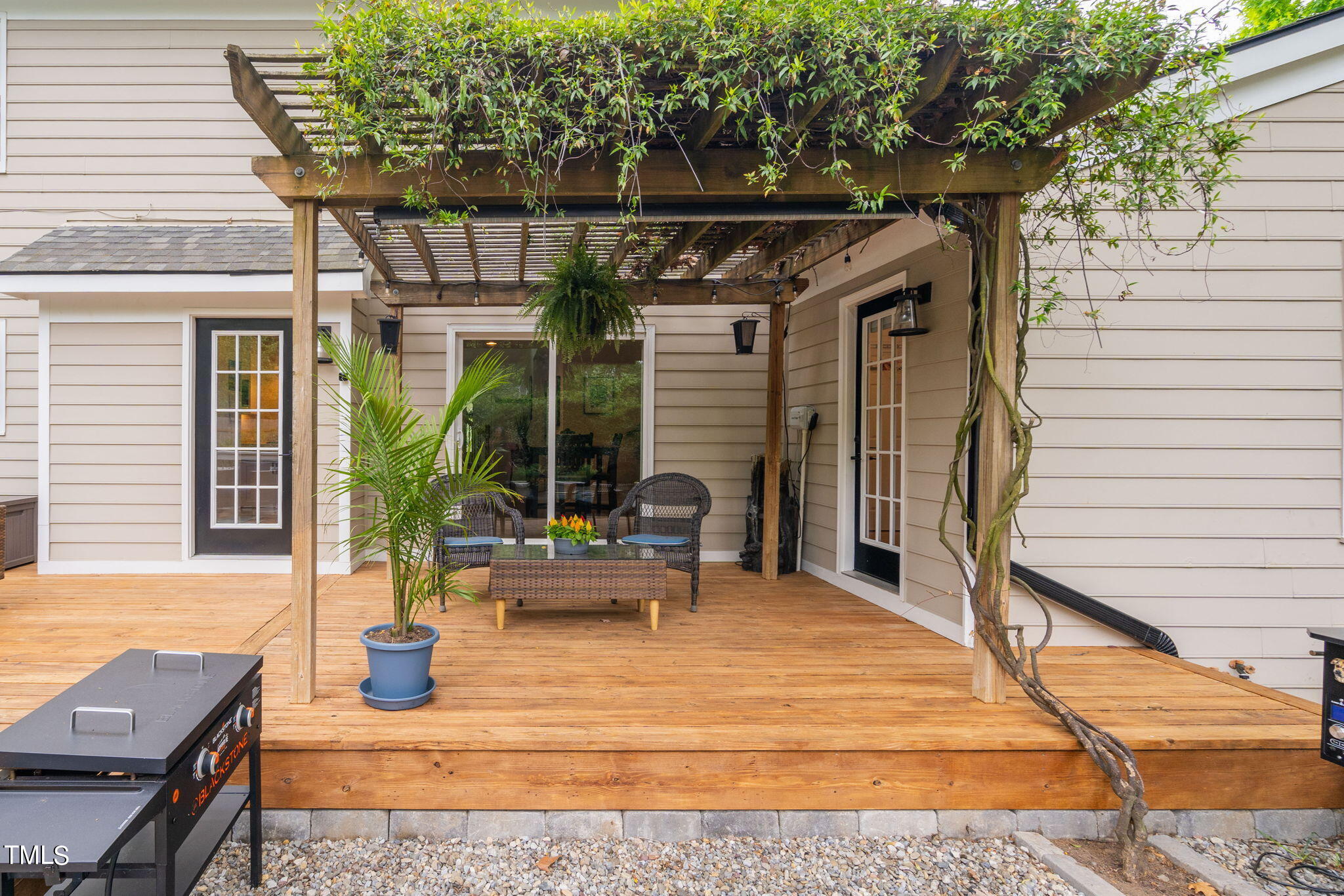 106 Ivy Hollow Court