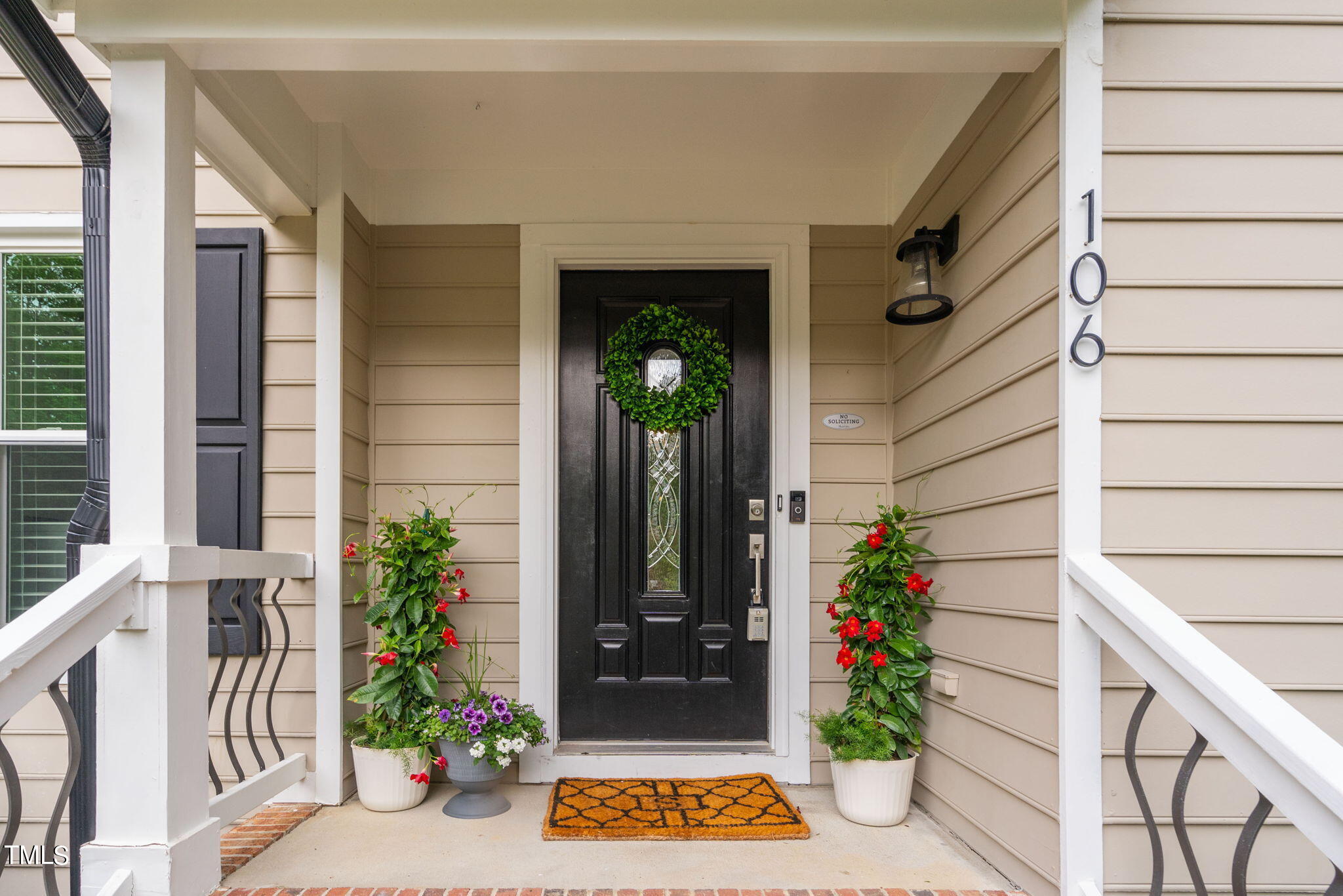 106 Ivy Hollow Court