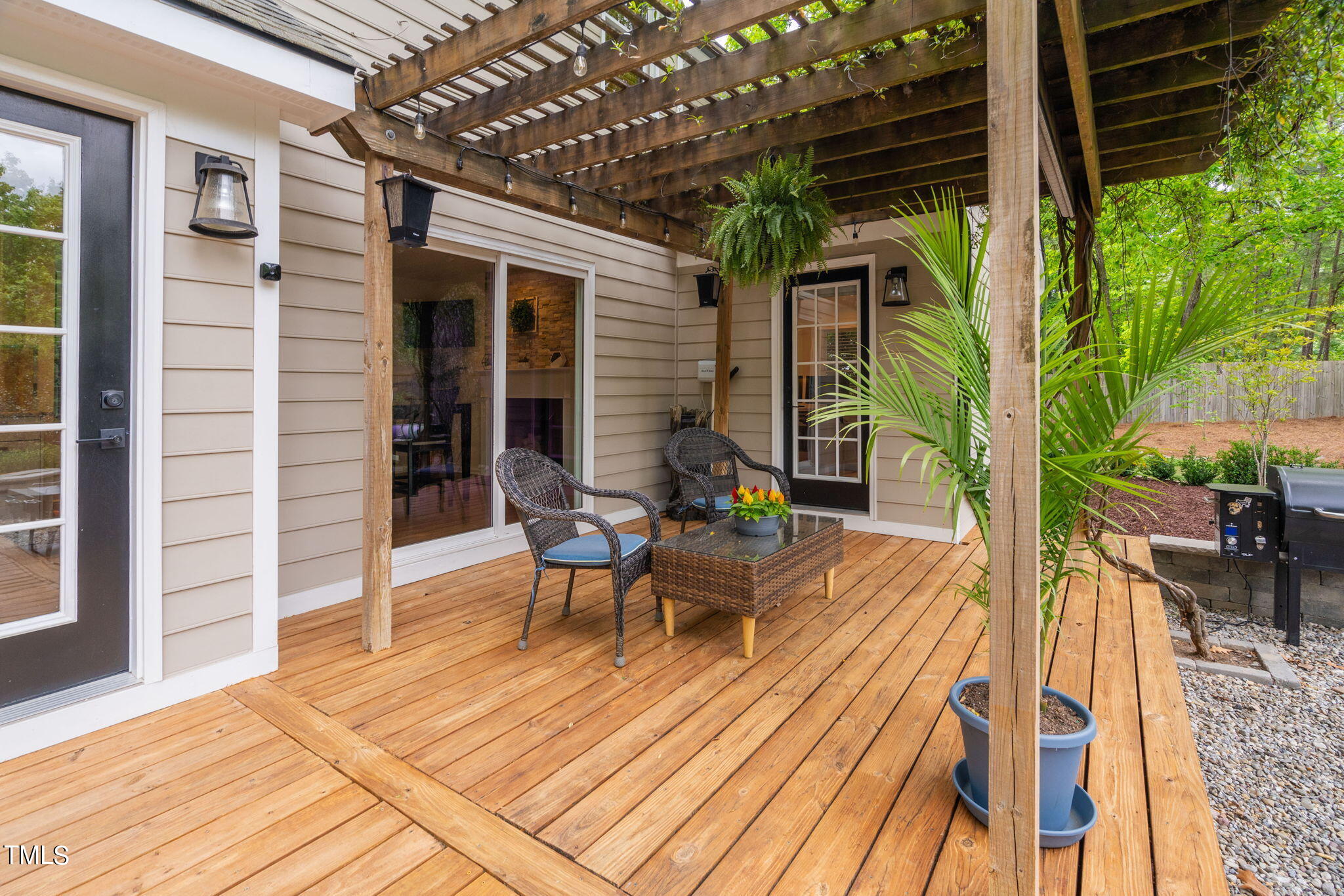 106 Ivy Hollow Court
