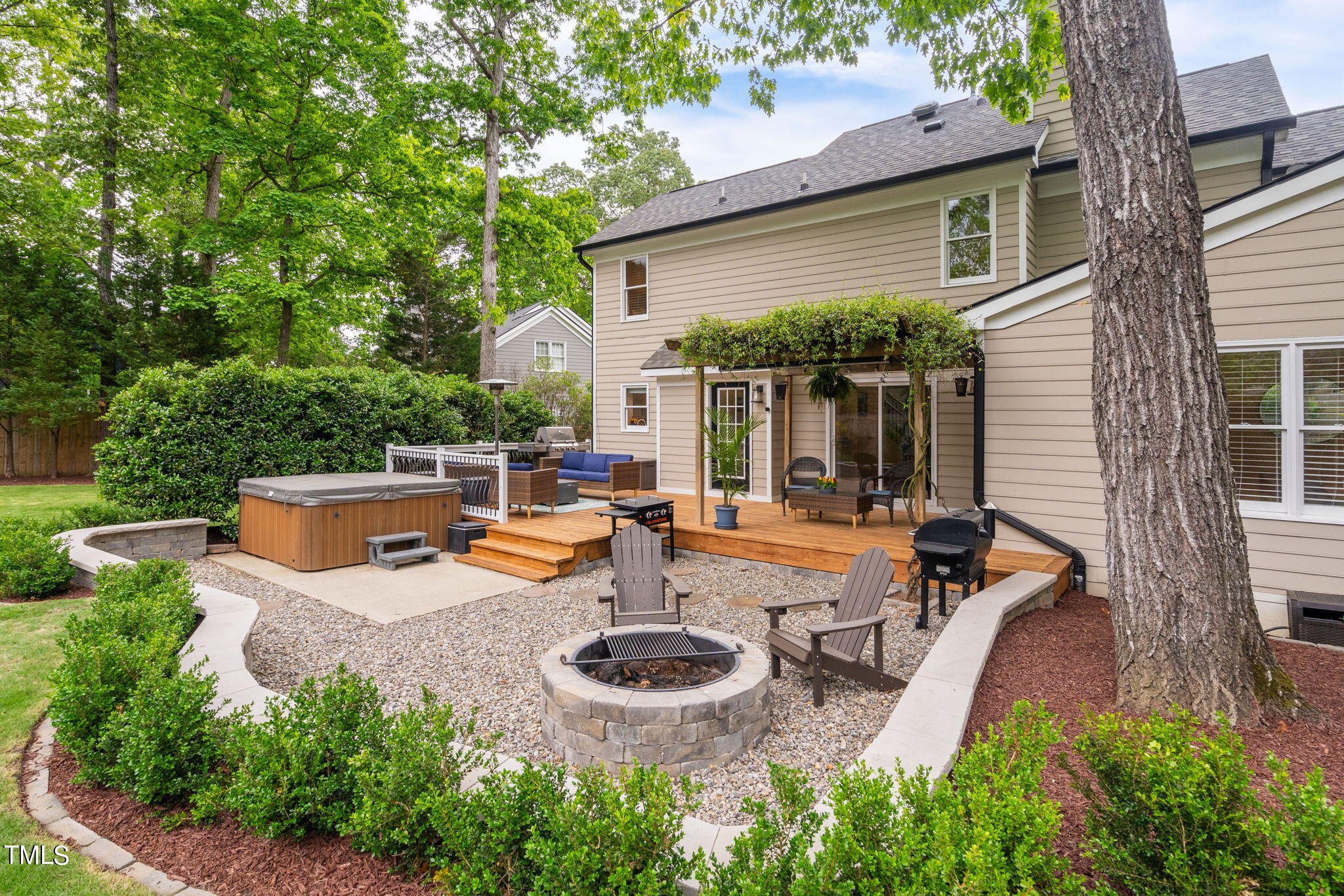 106 Ivy Hollow Court