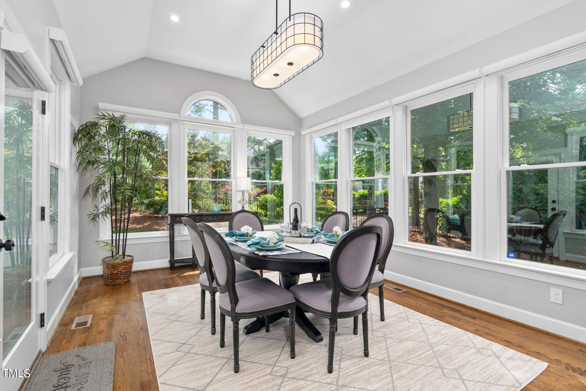 319 Glen Abbey Drive