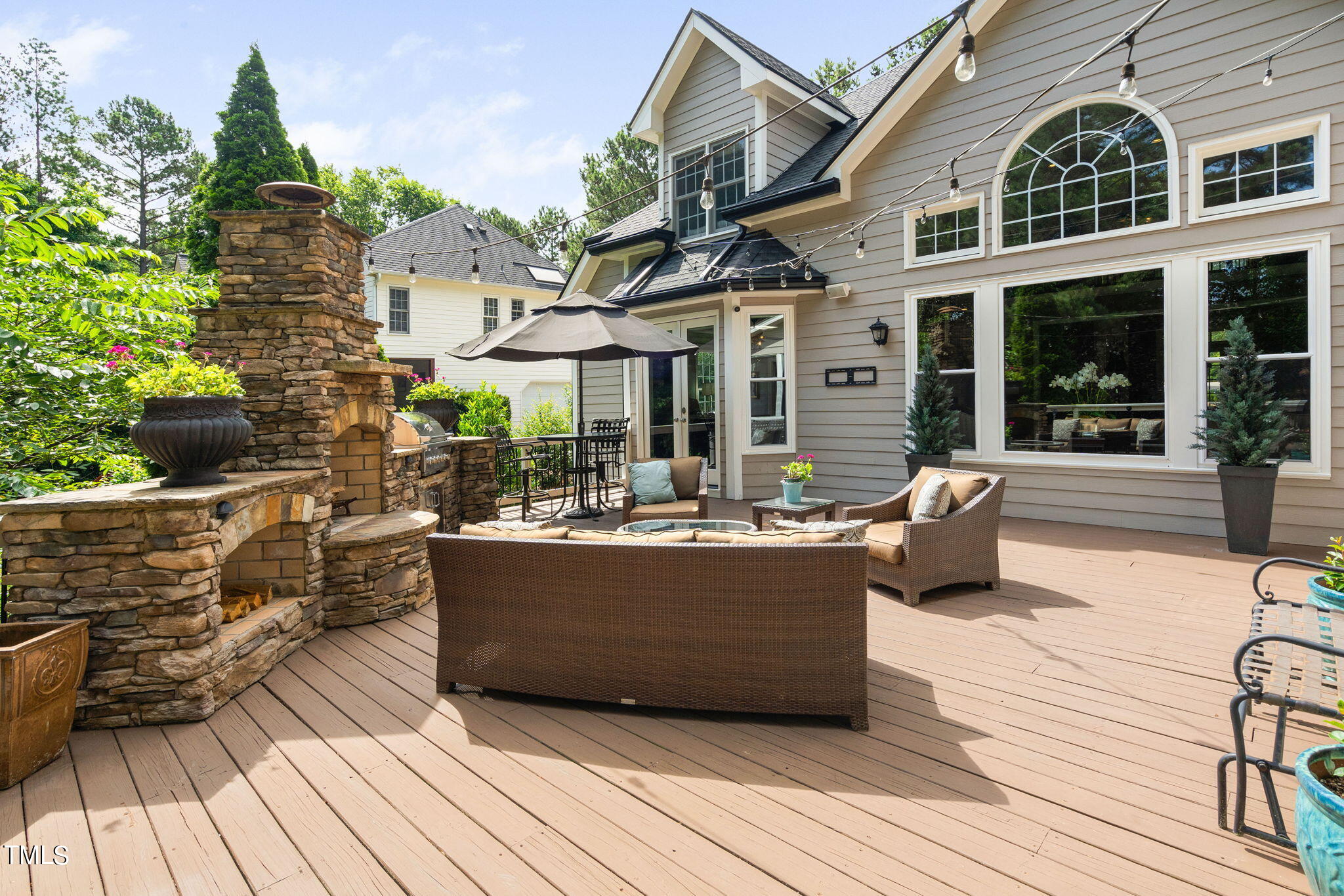 106 Caviston Way