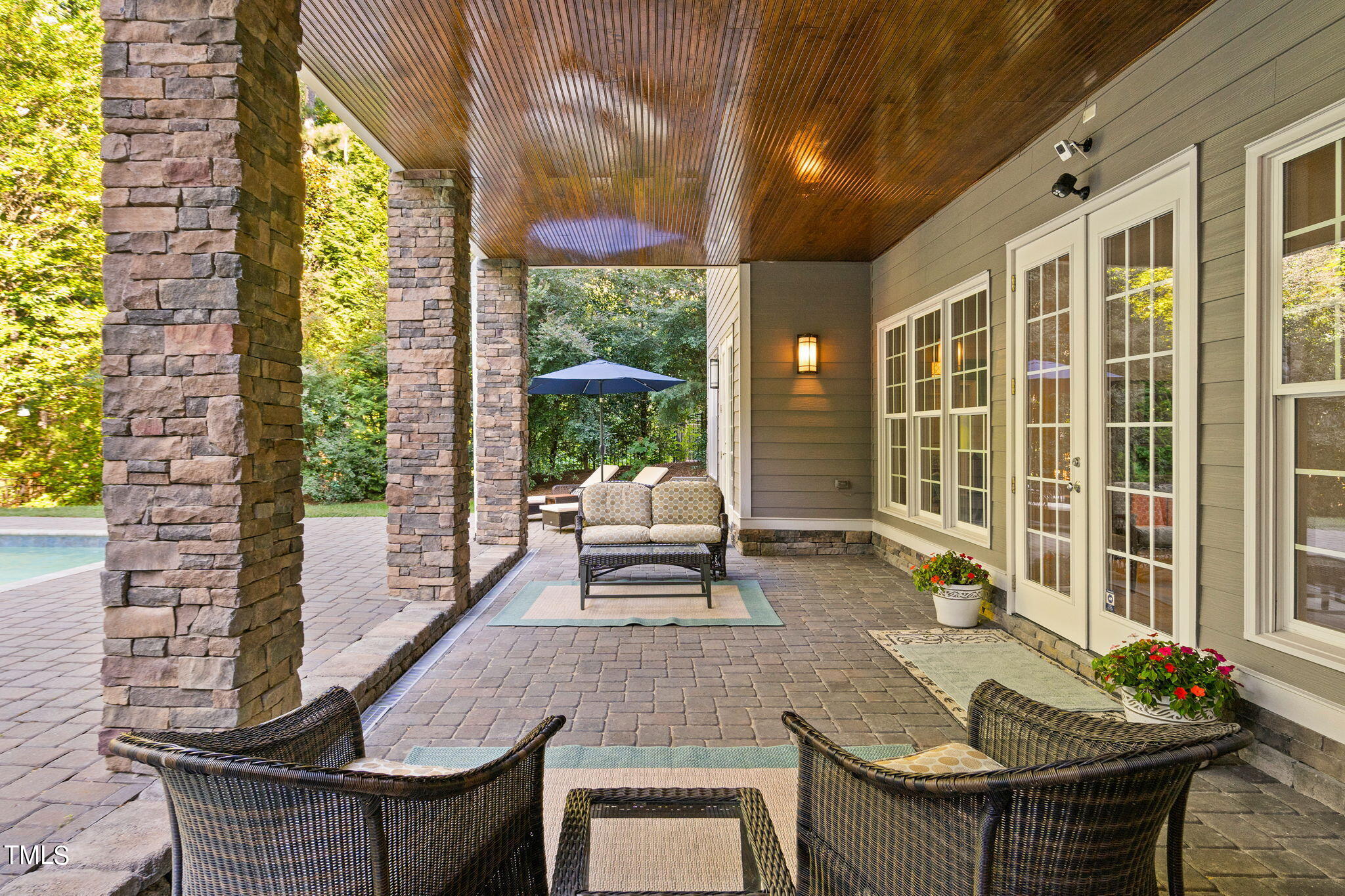 6825 Palaver Lane