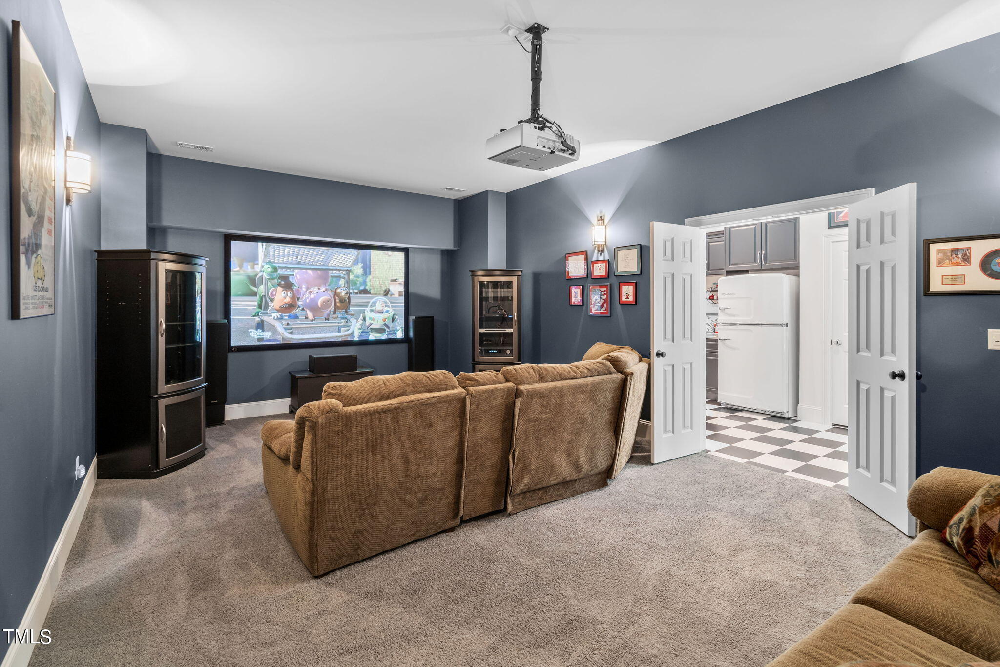 6825 Palaver Lane