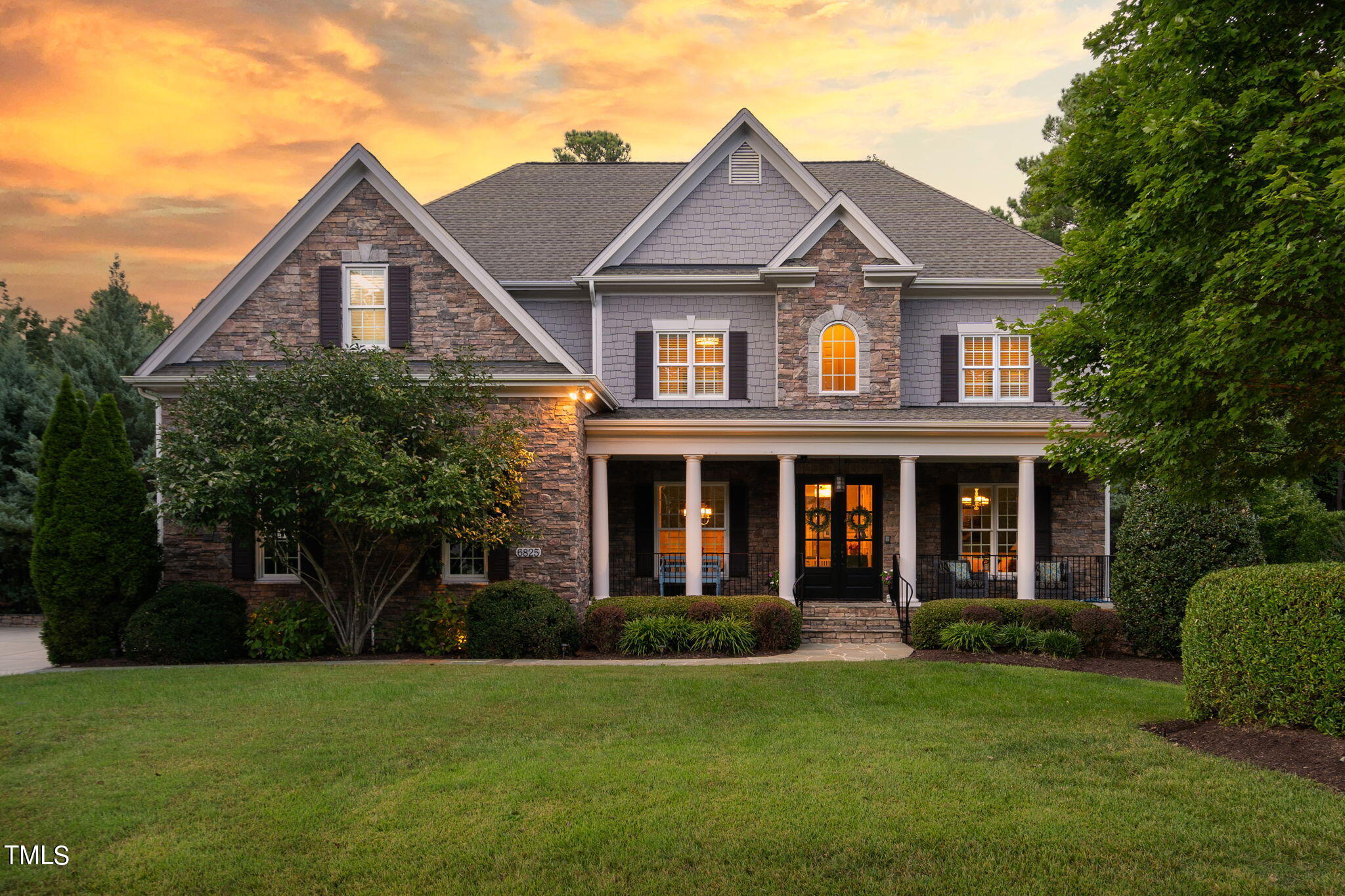 6825 Palaver Lane