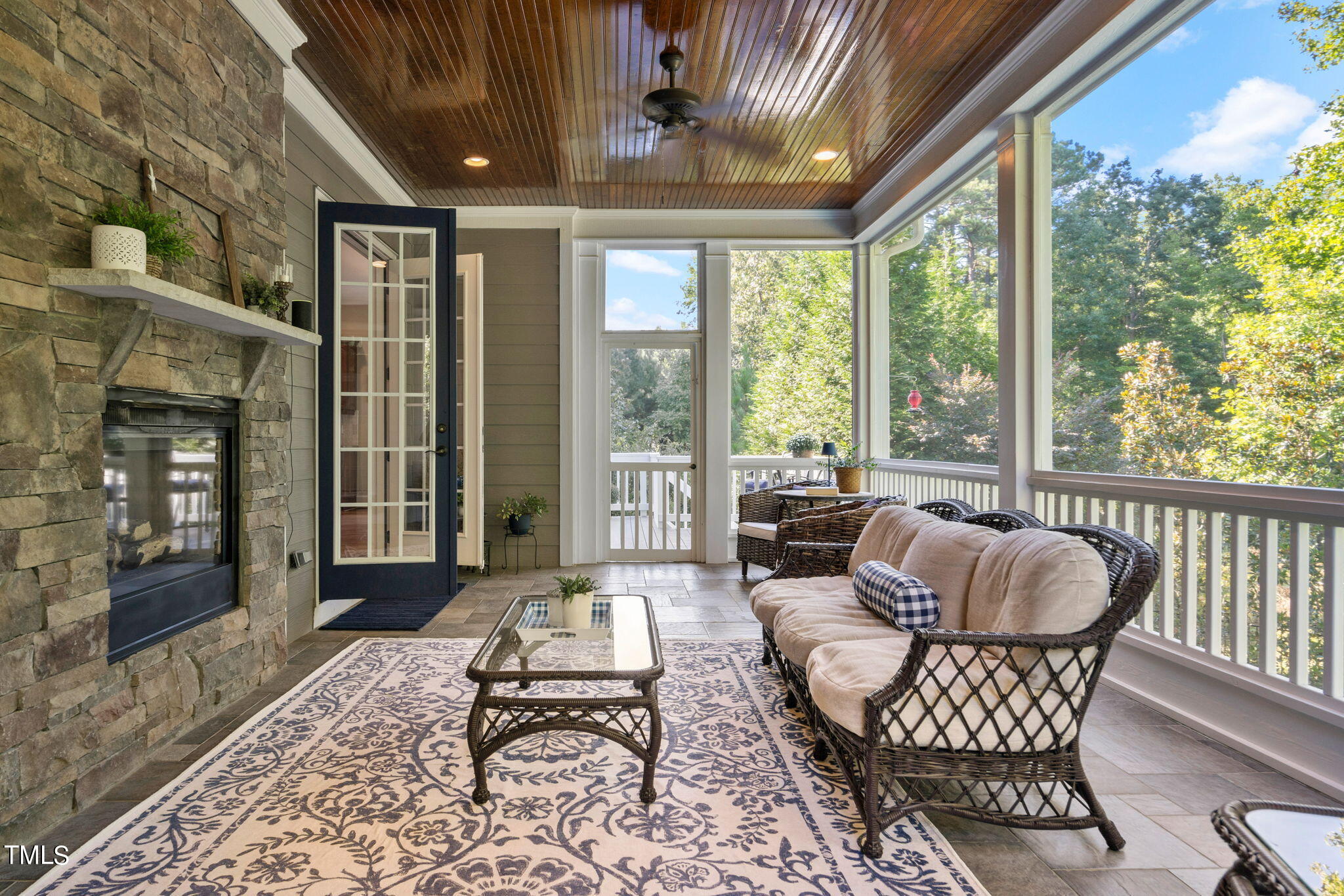 6825 Palaver Lane