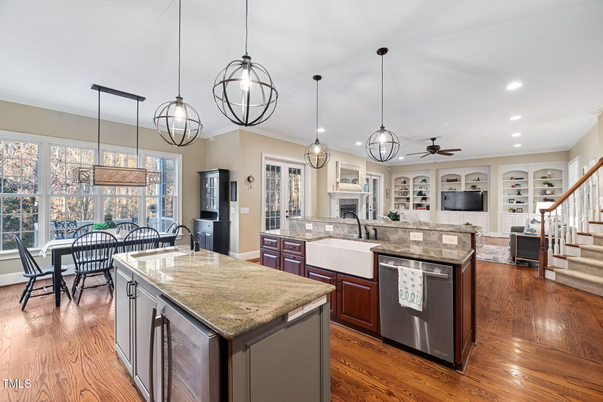 6825 Palaver Lane