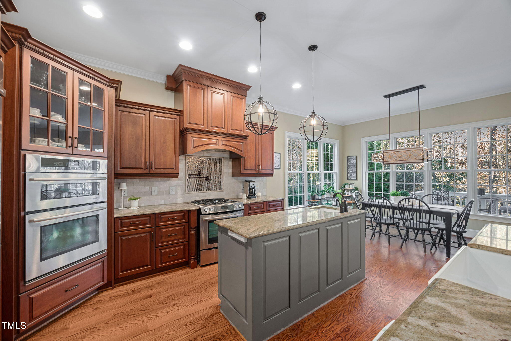 6825 Palaver Lane