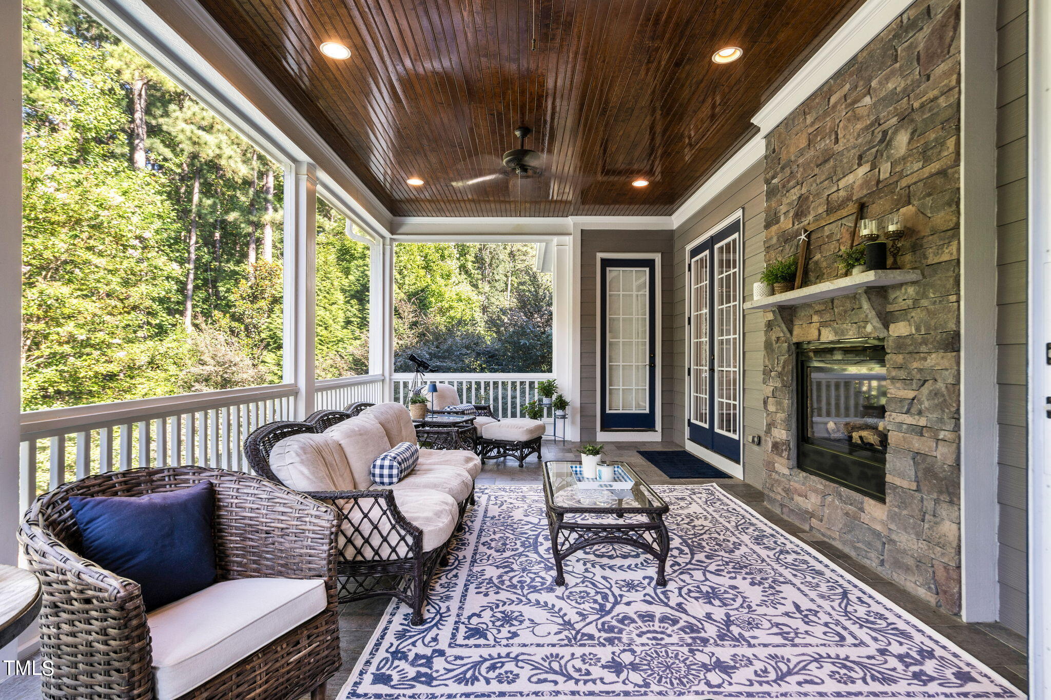 6825 Palaver Lane