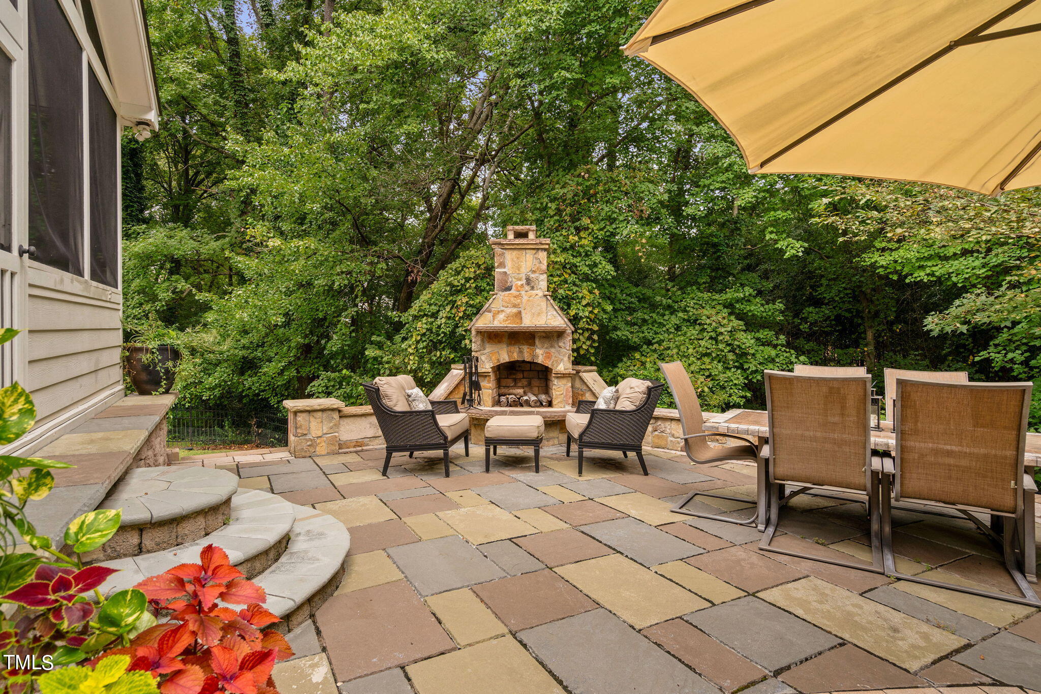 106 Billington Court