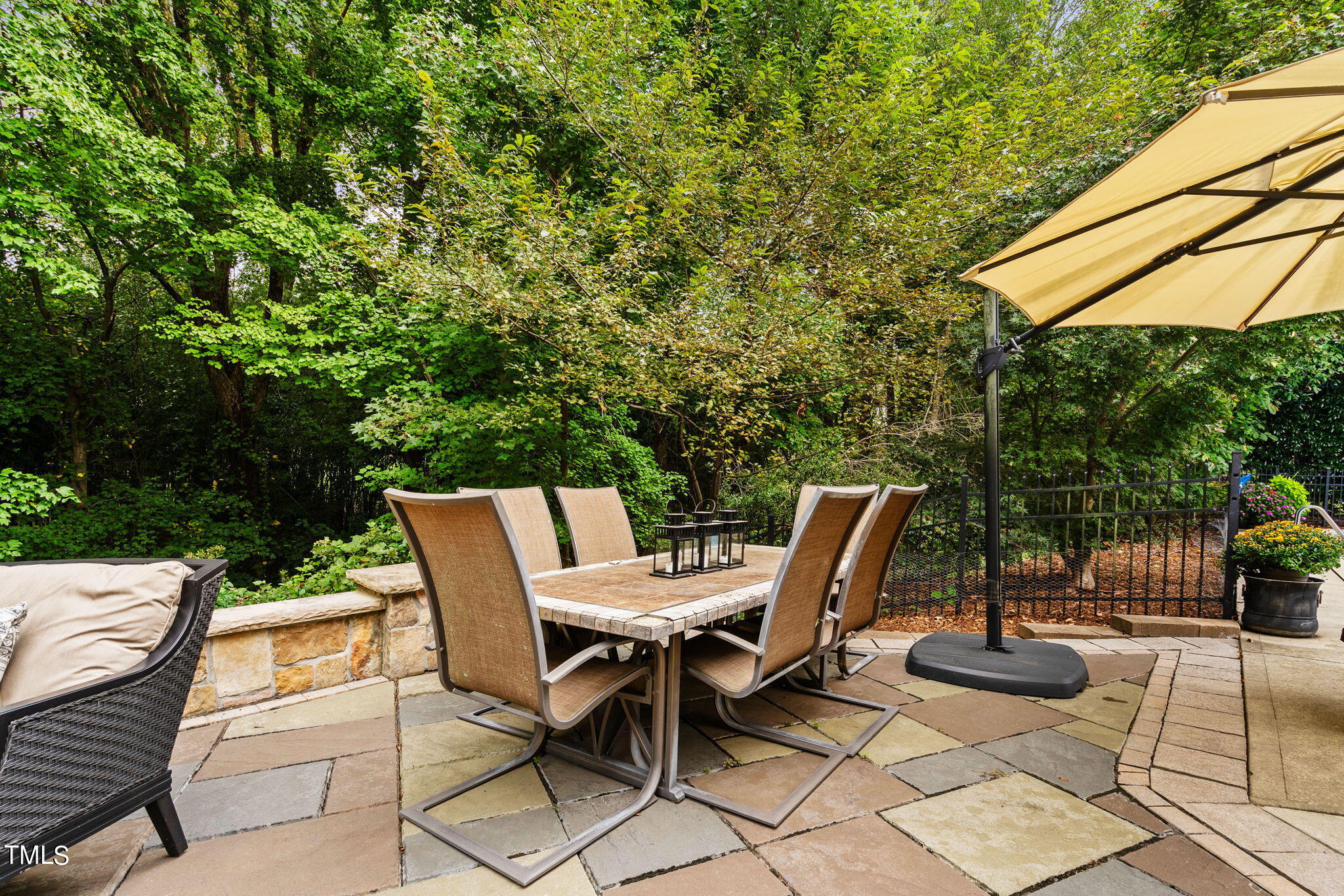 106 Billington Court