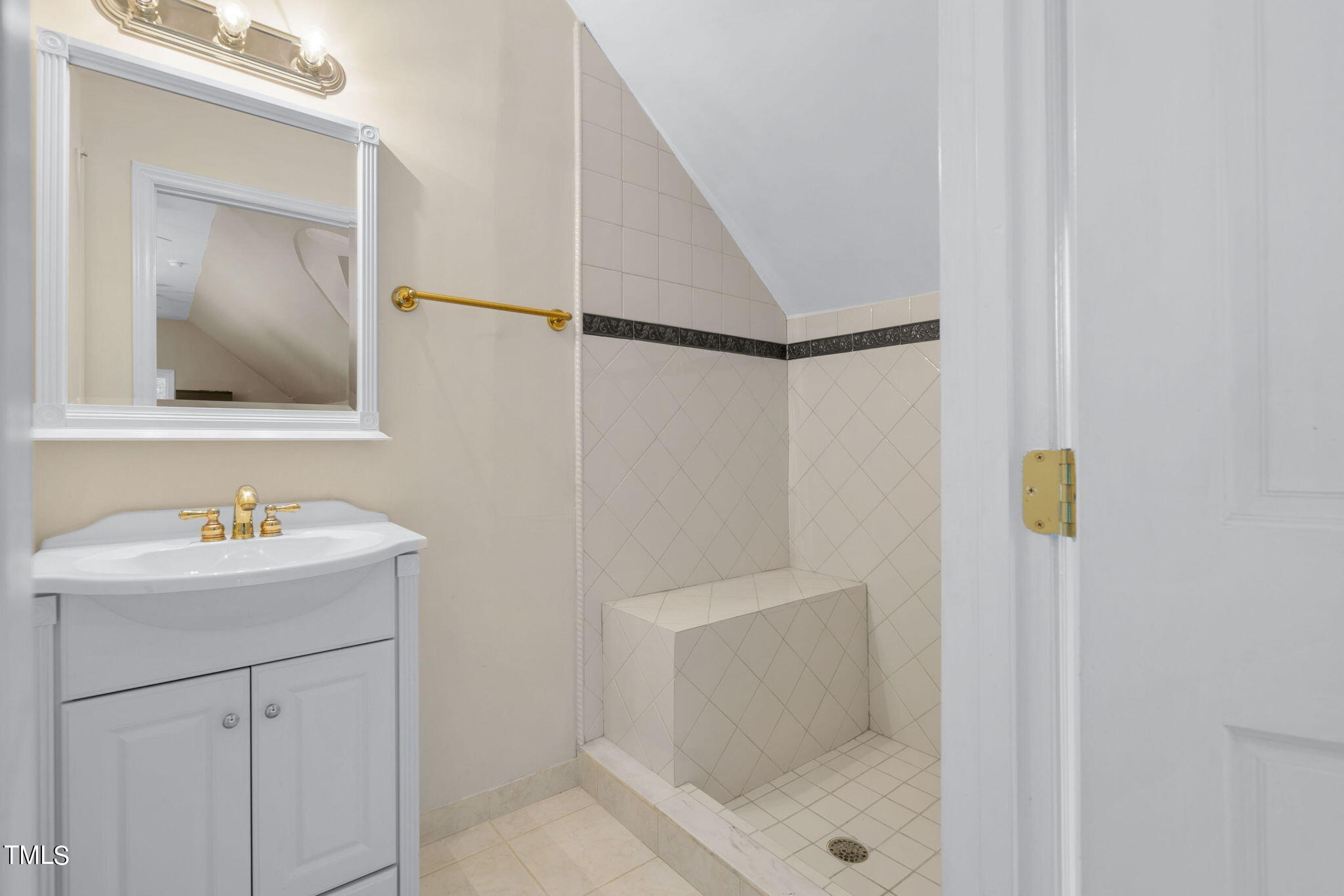 106 Billington Court