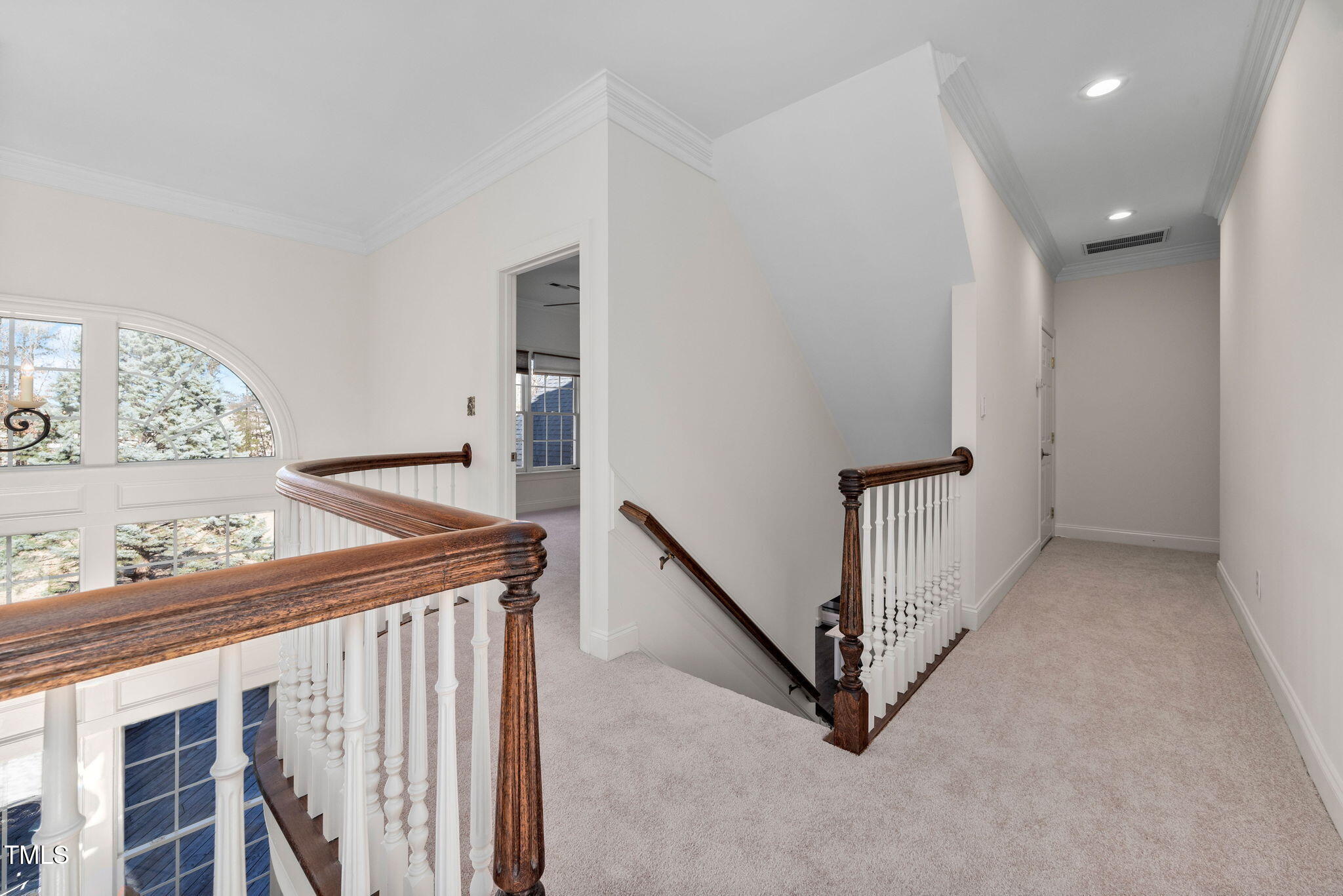 315 Hogans Valley Way