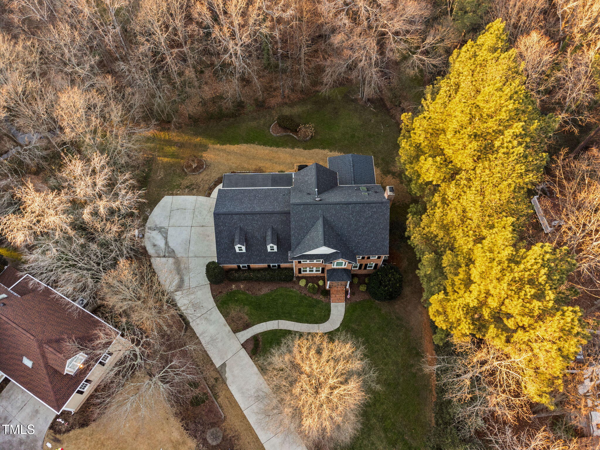 122 Draymore Way
