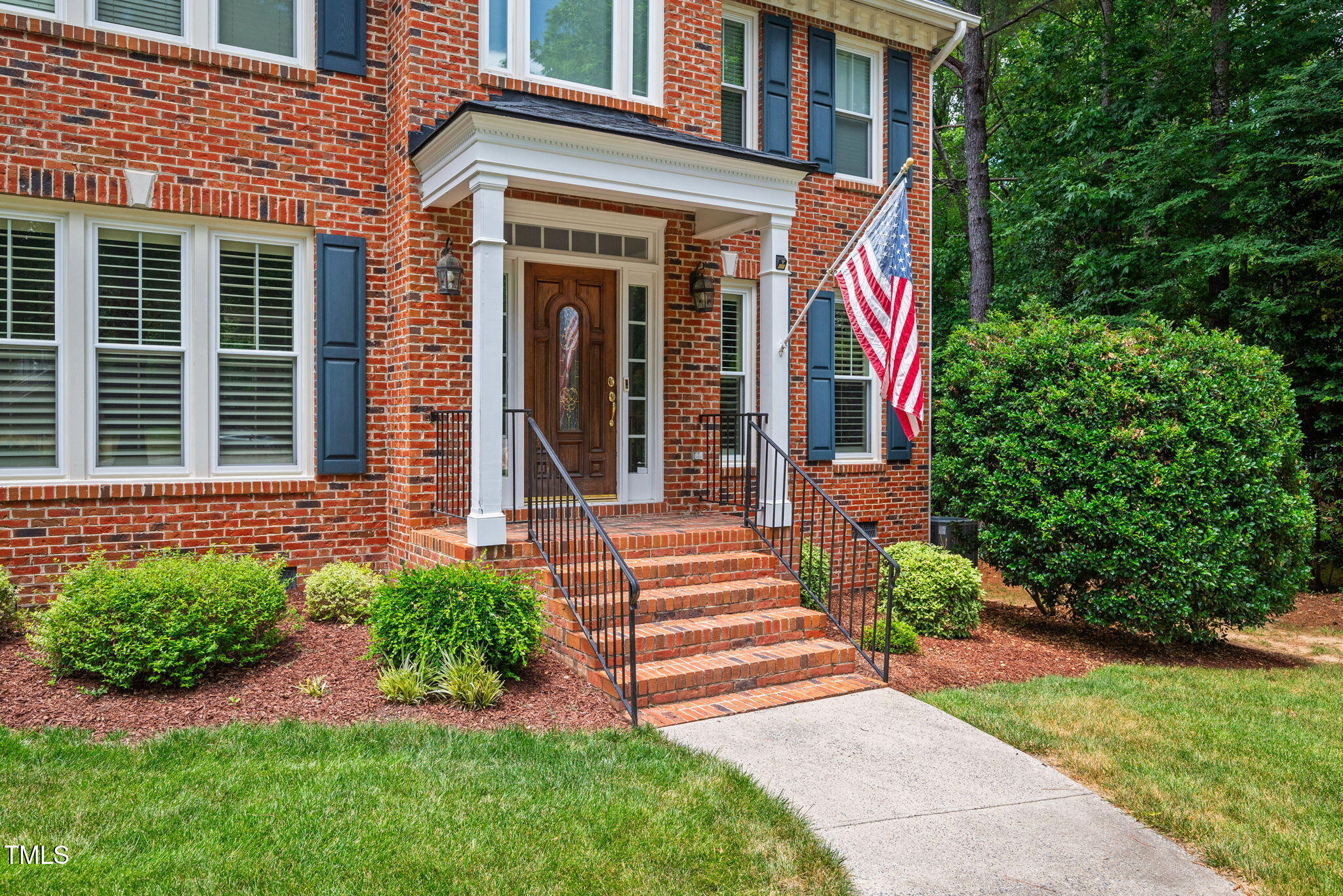 122 Draymore Way