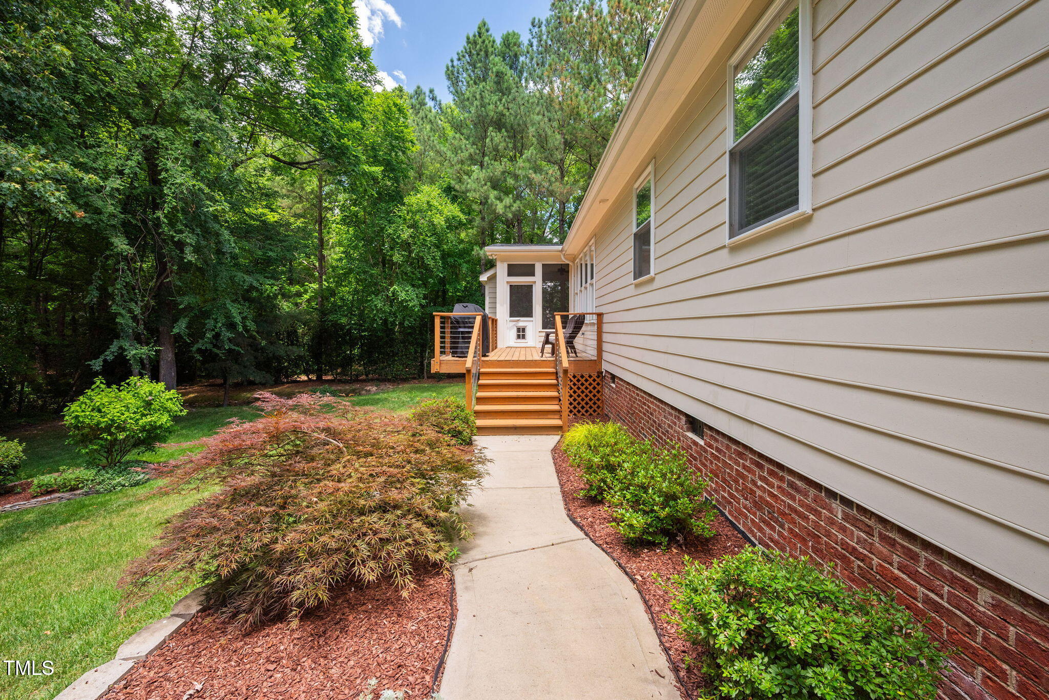 122 Draymore Way