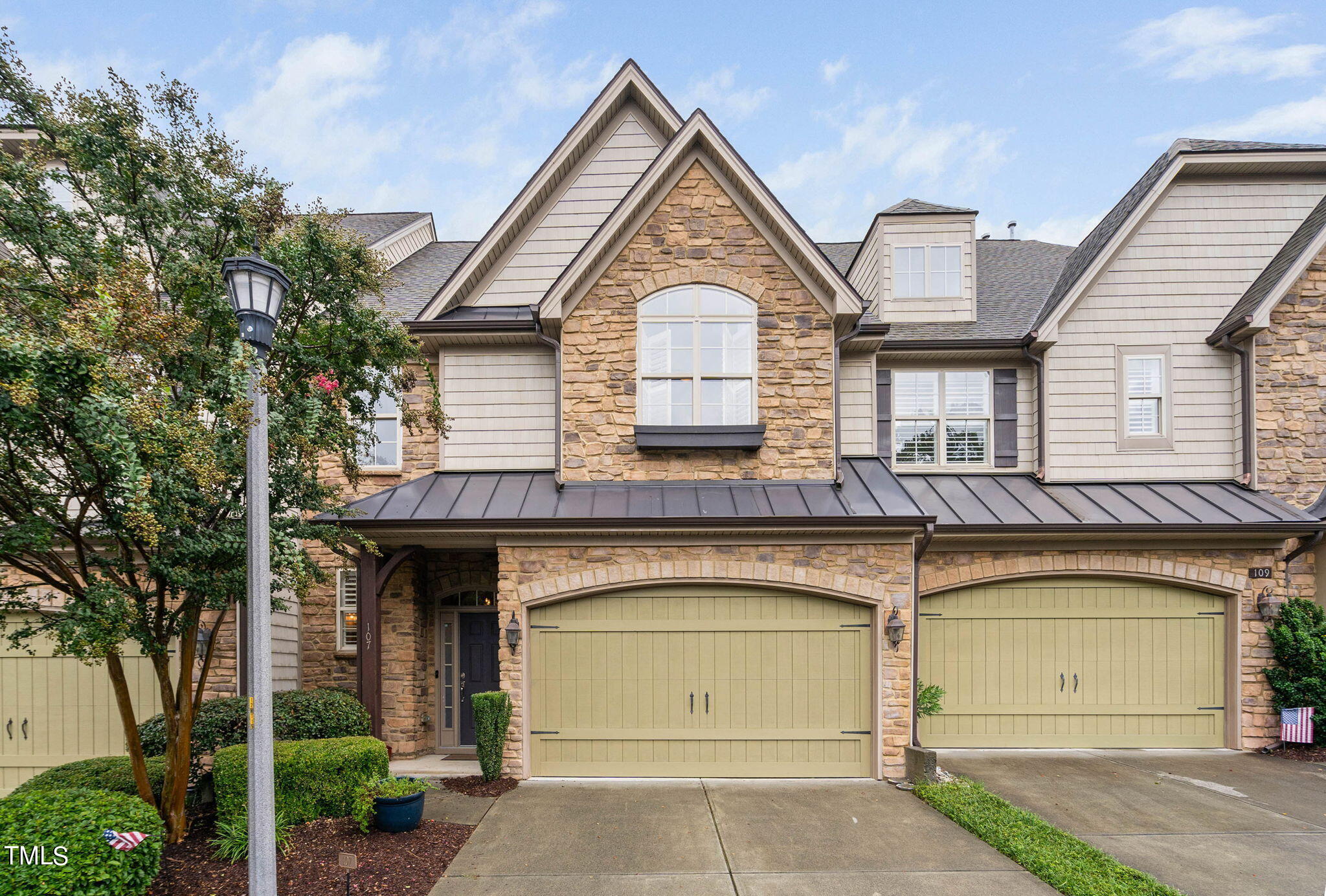 107 Sunstone Drive