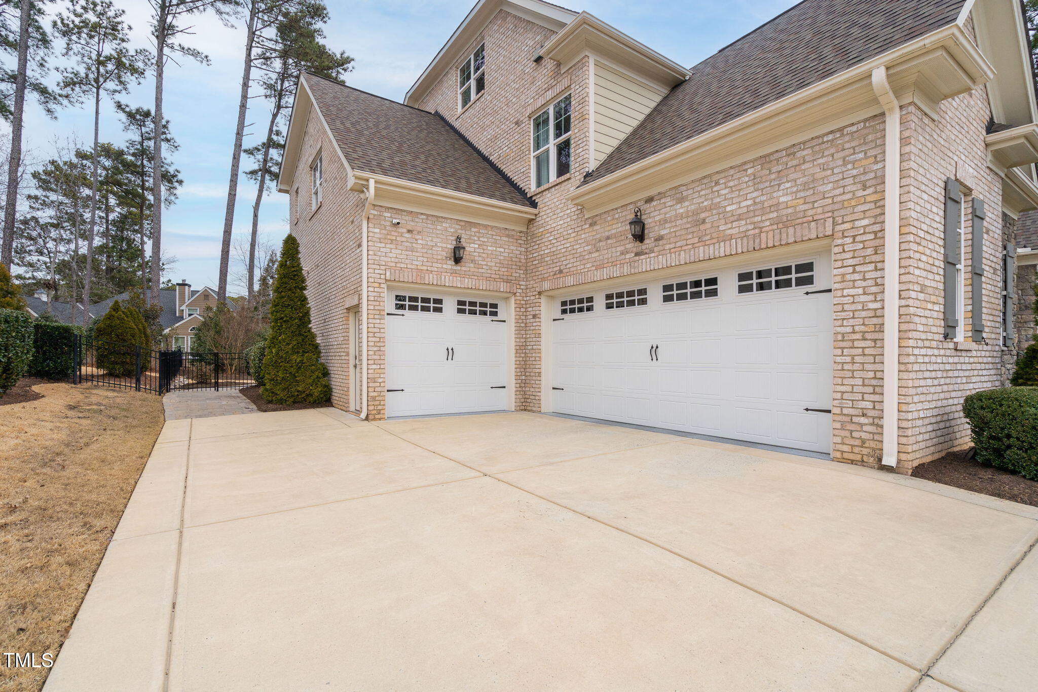 416 Calderbank Way