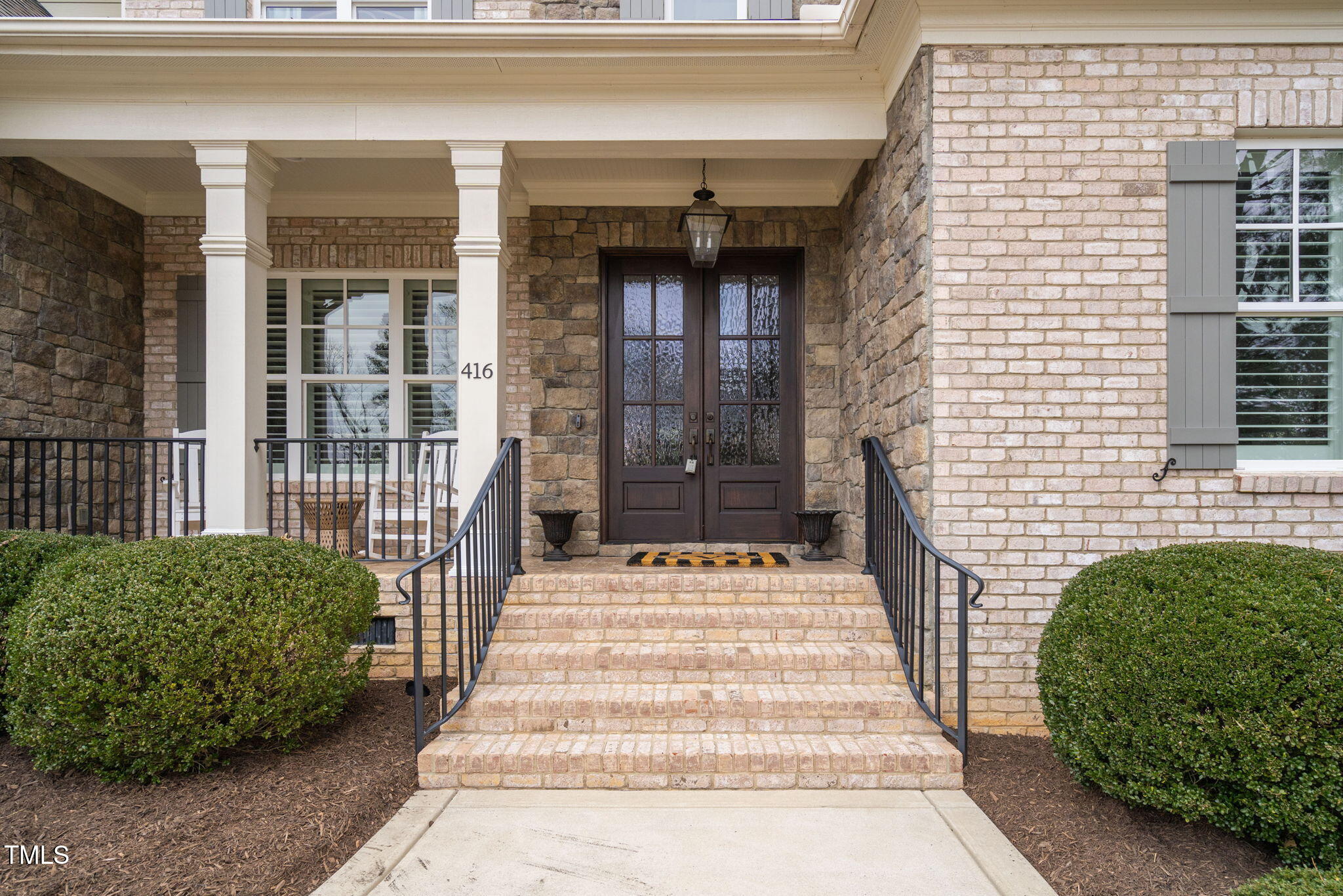416 Calderbank Way