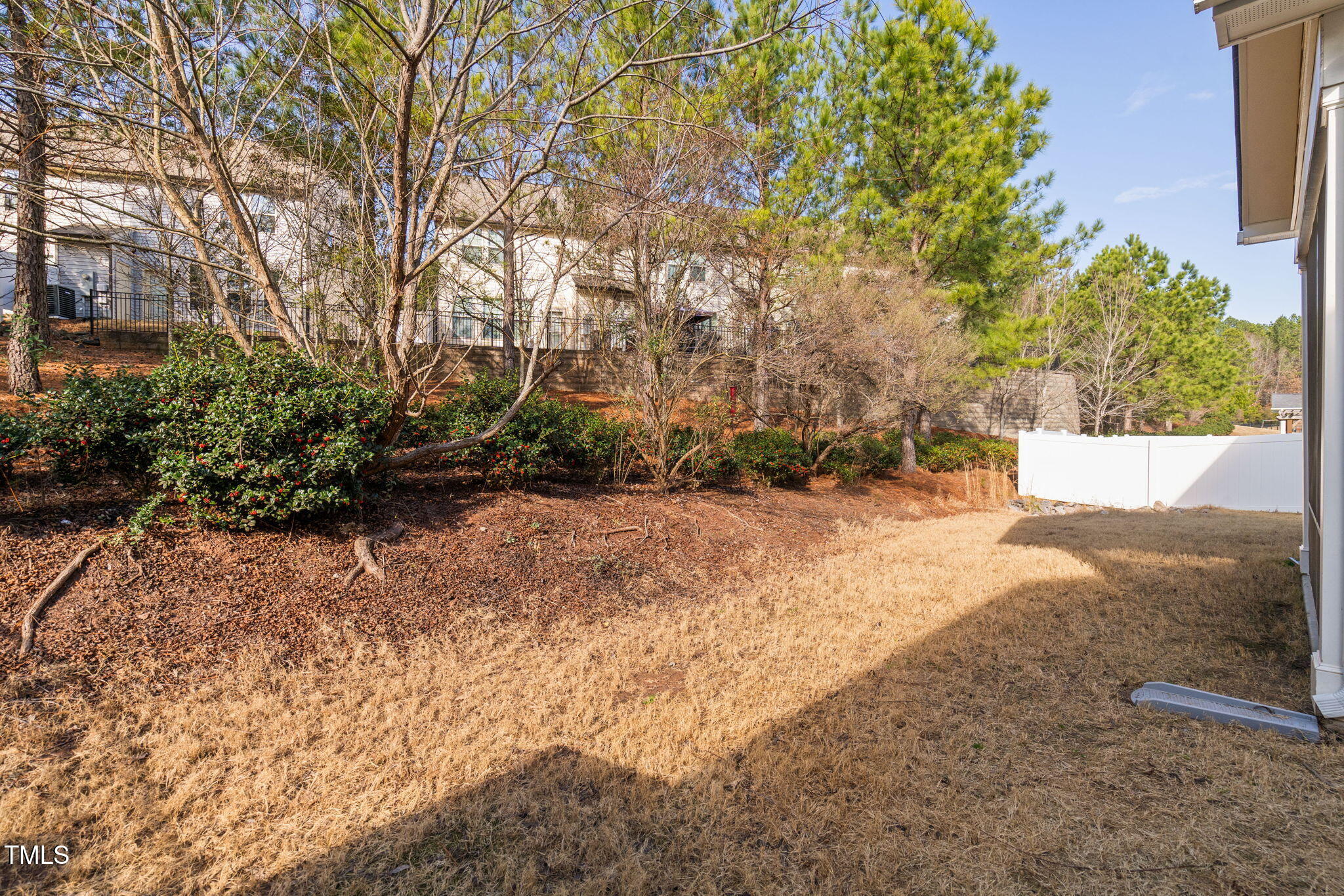 2518 Magnolia Tree Lane