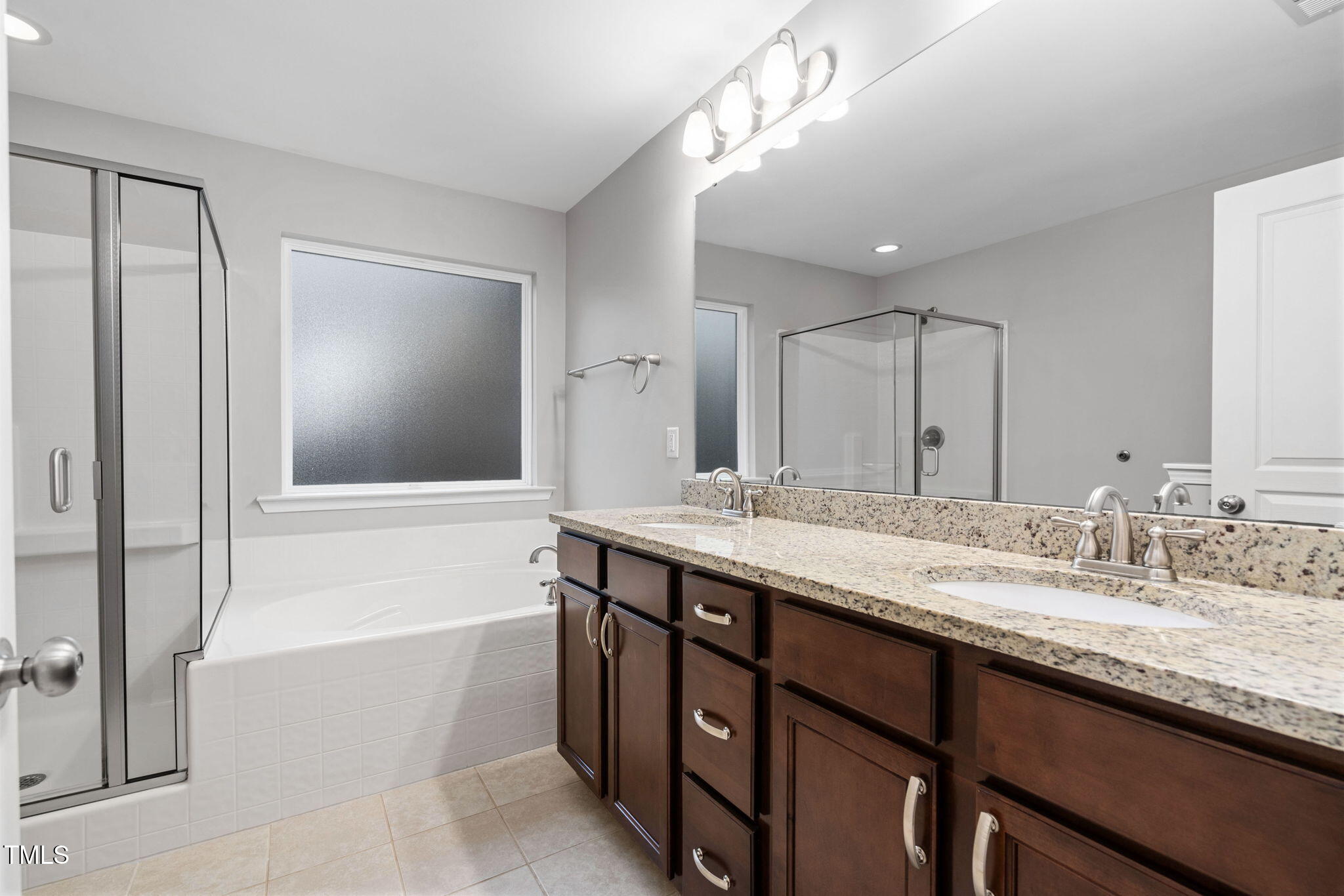 2518 Magnolia Tree Lane
