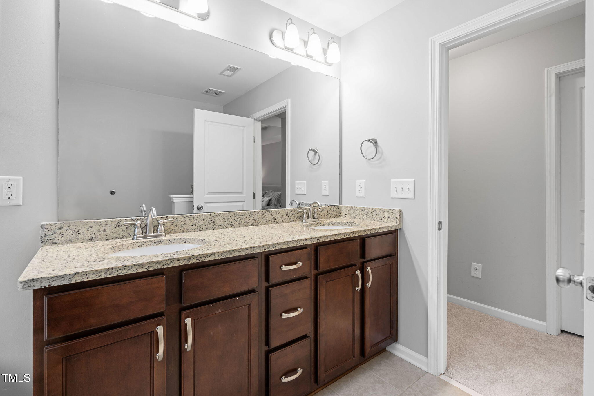 2518 Magnolia Tree Lane