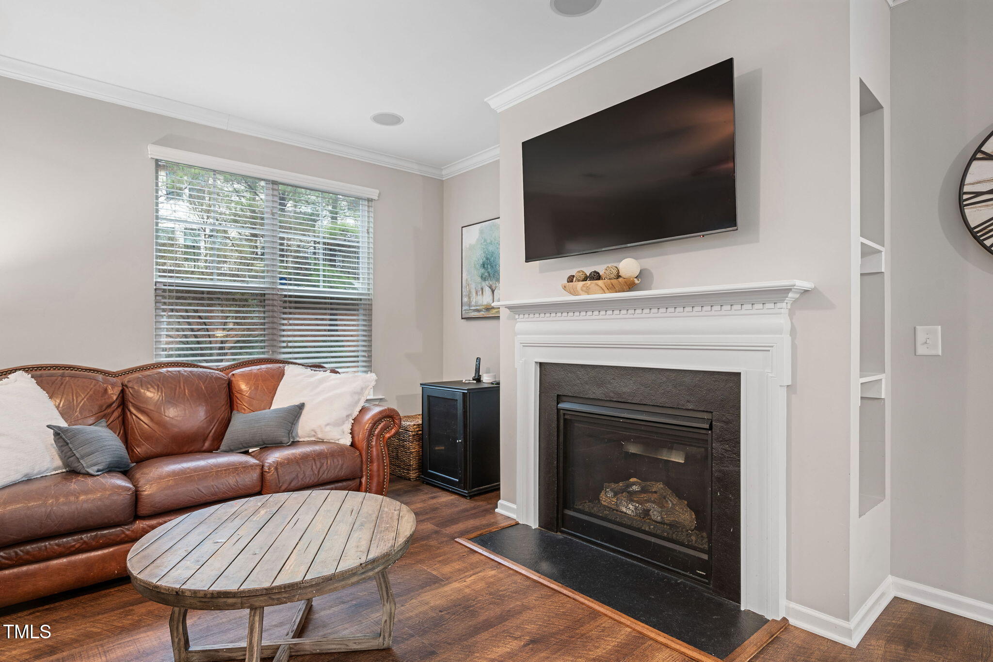 2518 Magnolia Tree Lane