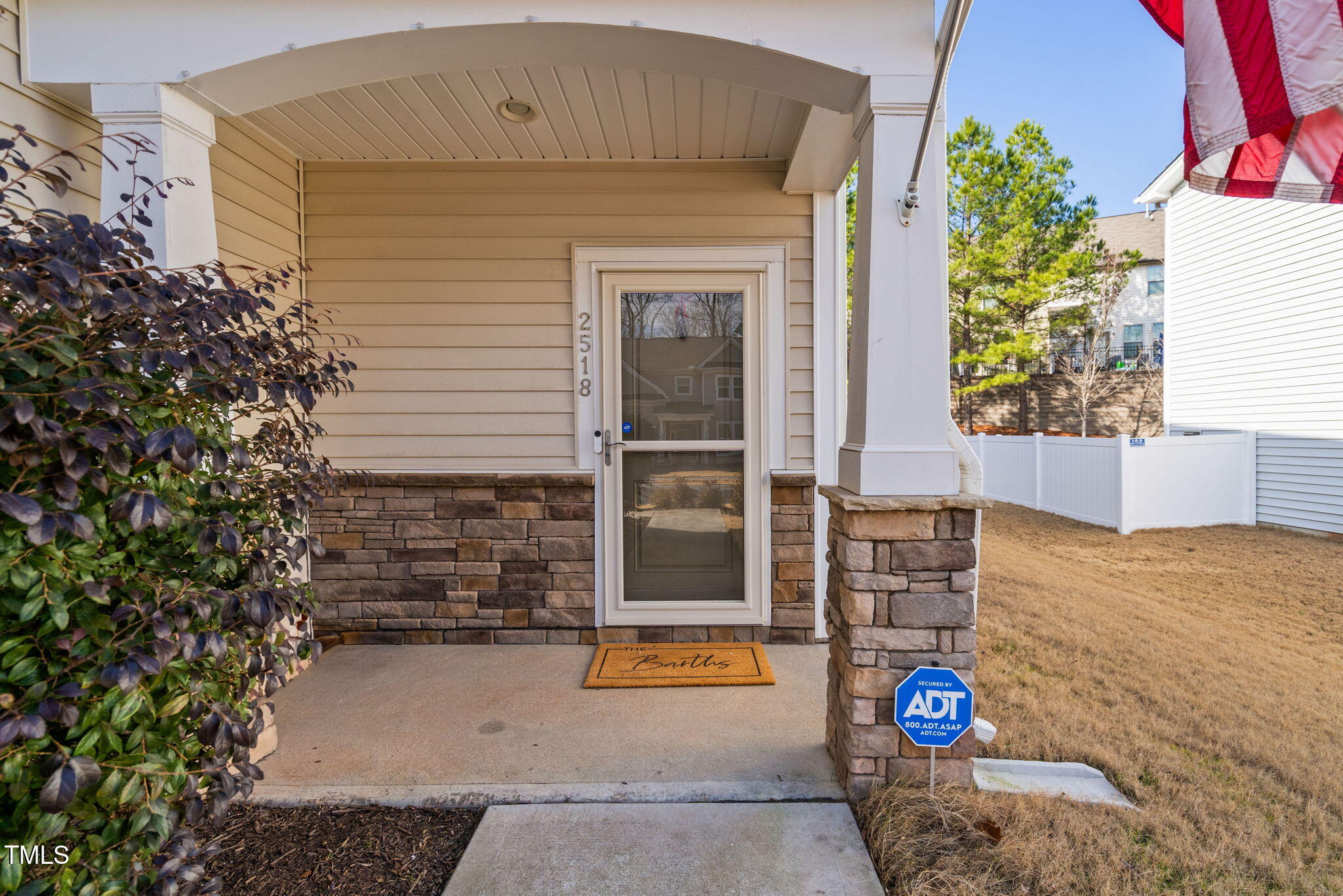 2518 Magnolia Tree Lane