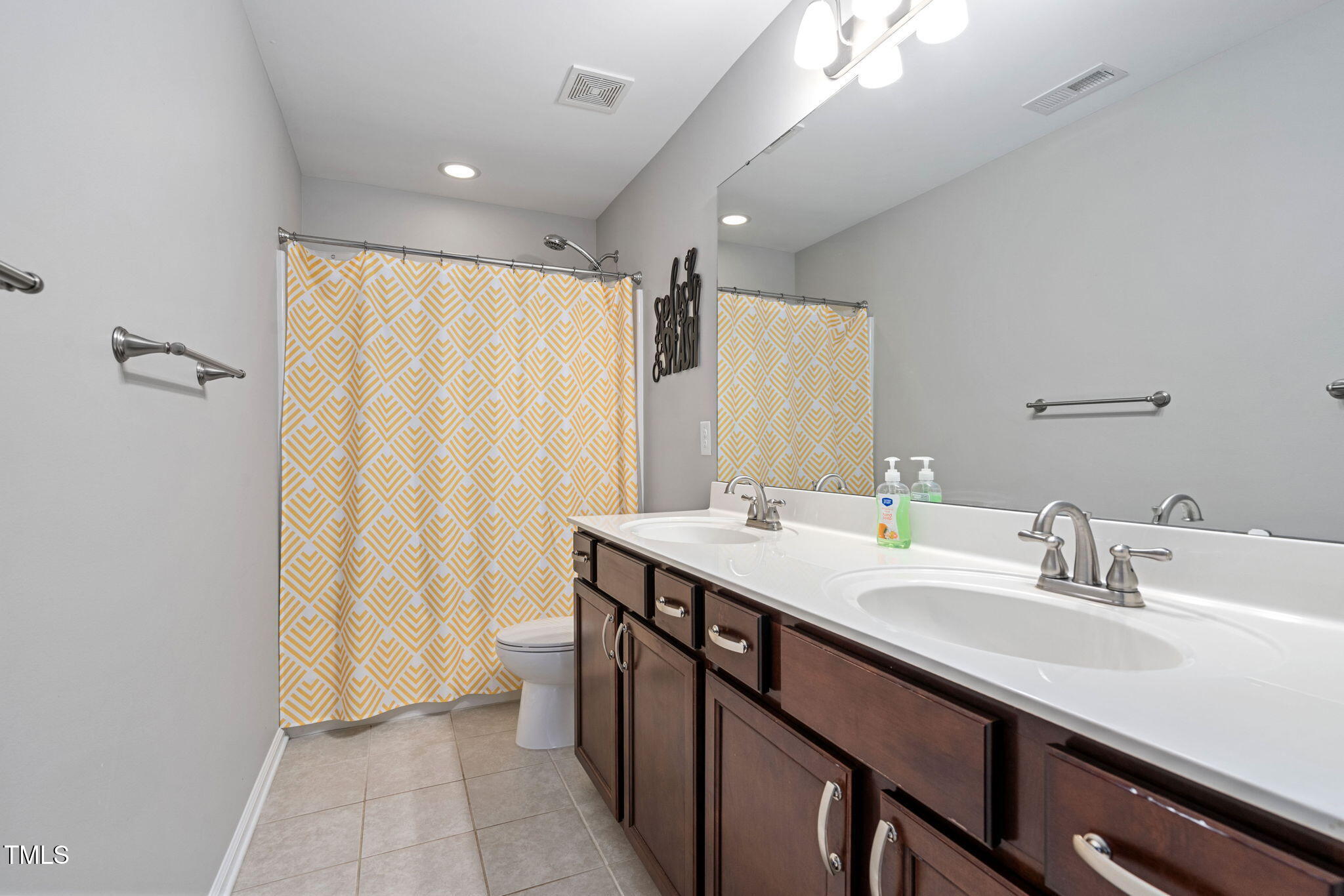 2518 Magnolia Tree Lane
