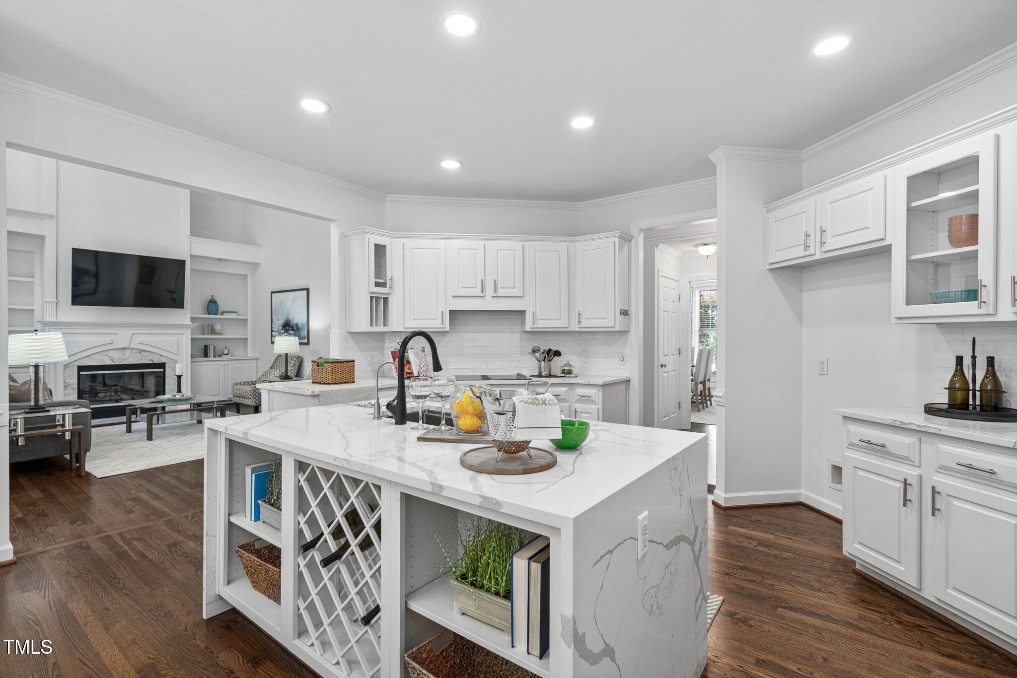 601 Walcott Way