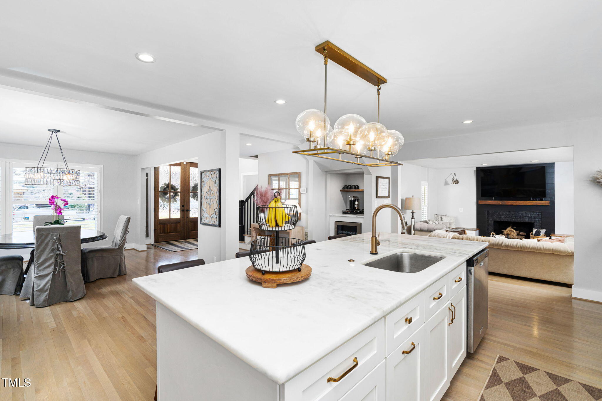 206 Torrey Pines Drive