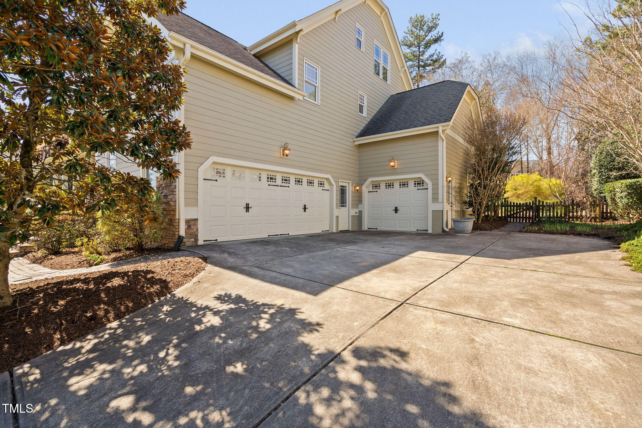 921 Alden Bridge Drive