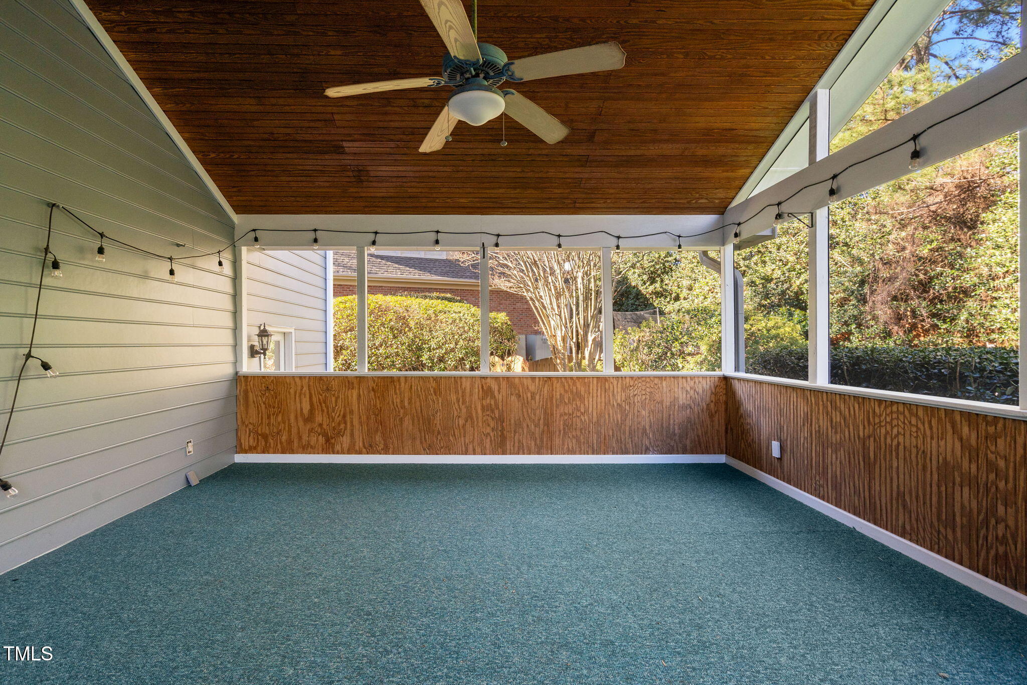 102 Ivywood Lane