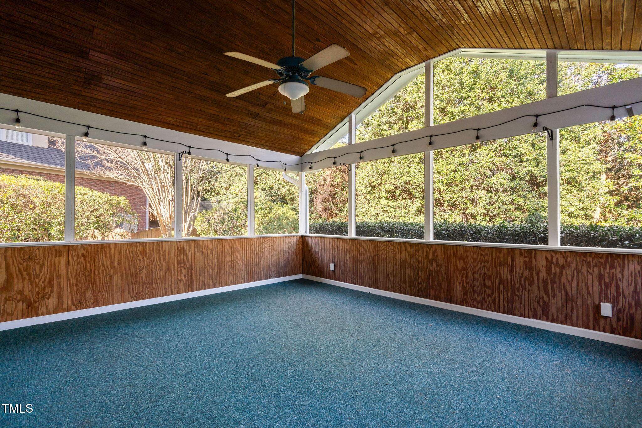 102 Ivywood Lane