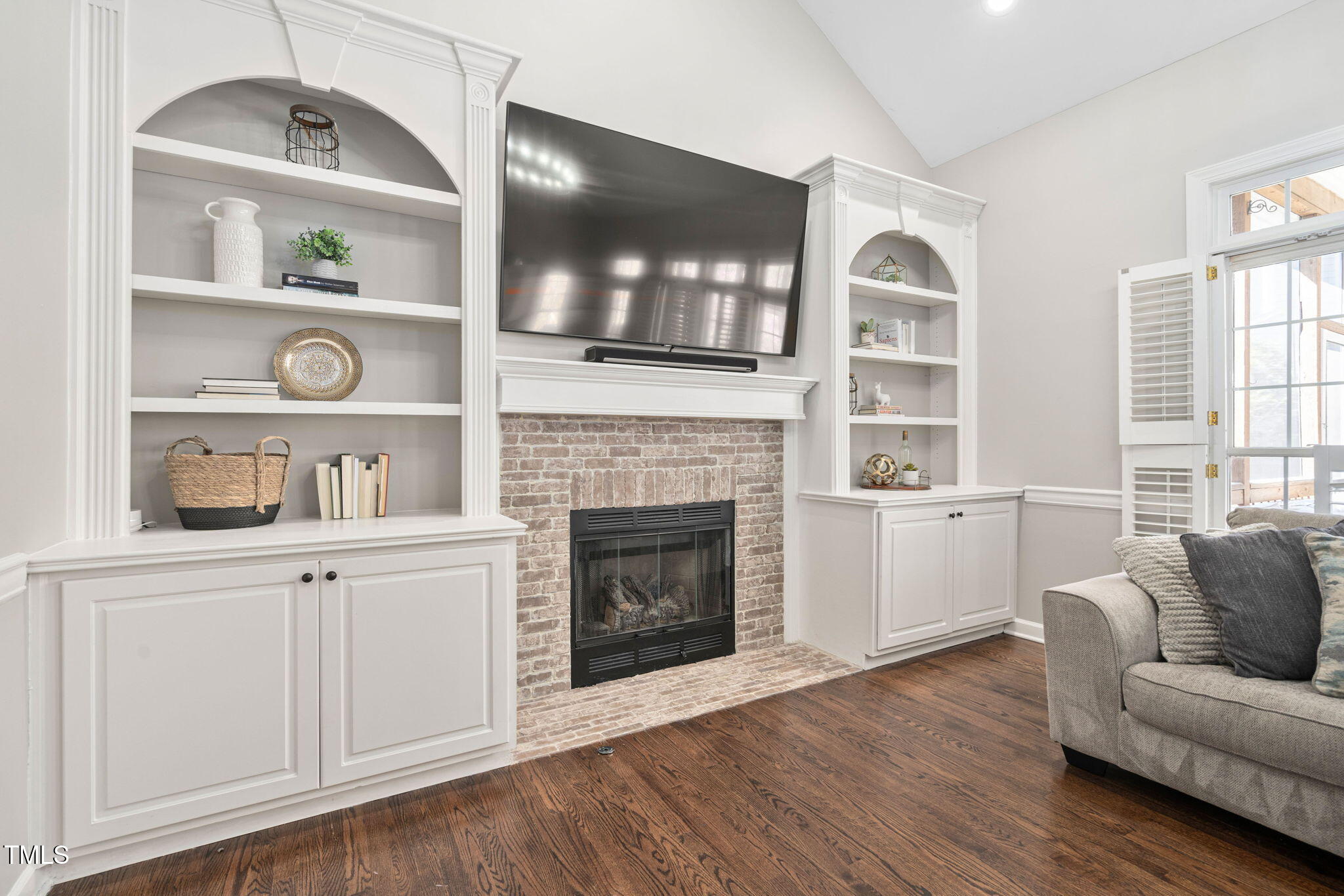 101 Listokin Court