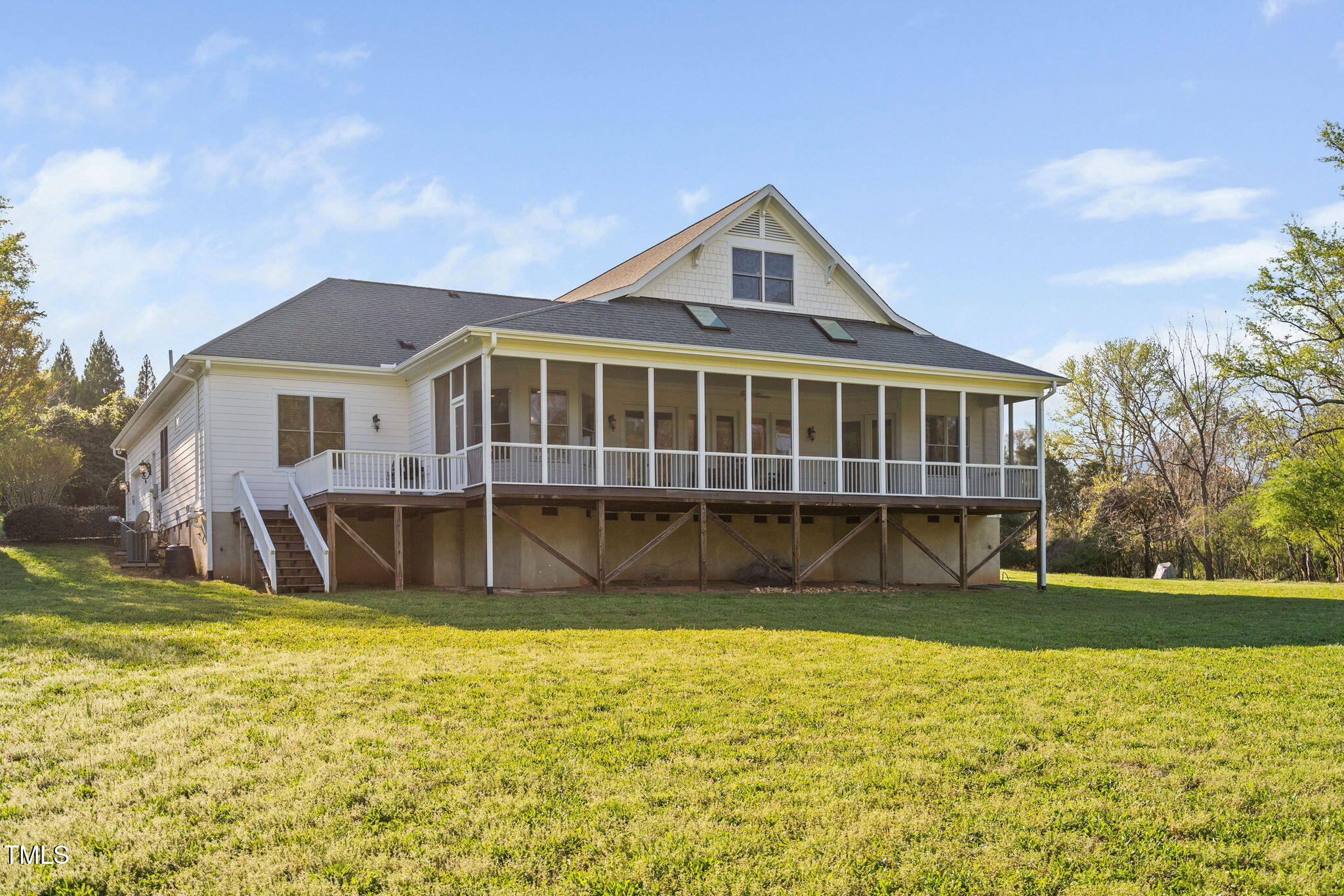1601 Dairyland Road
