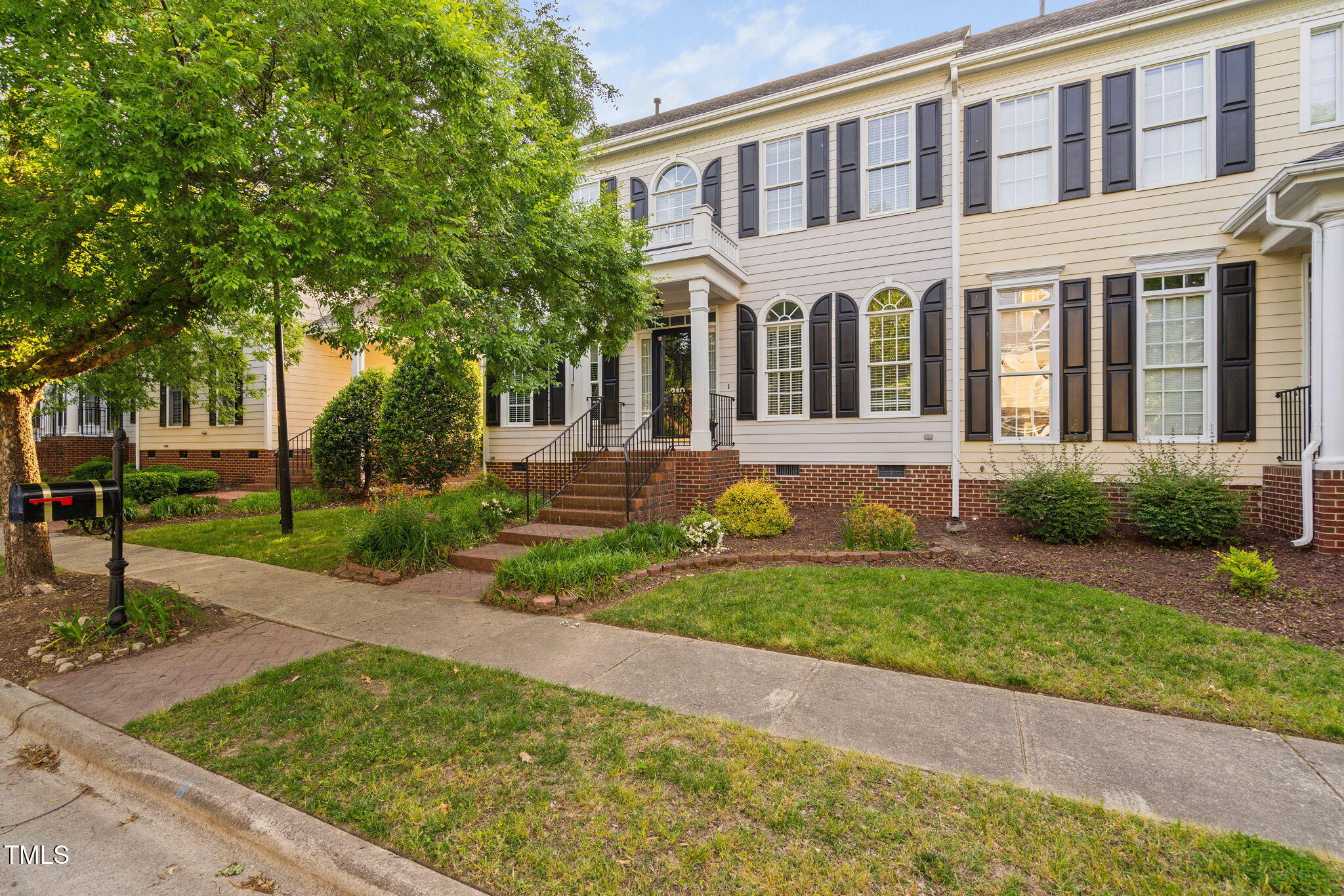 210 Presidents Walk Lane