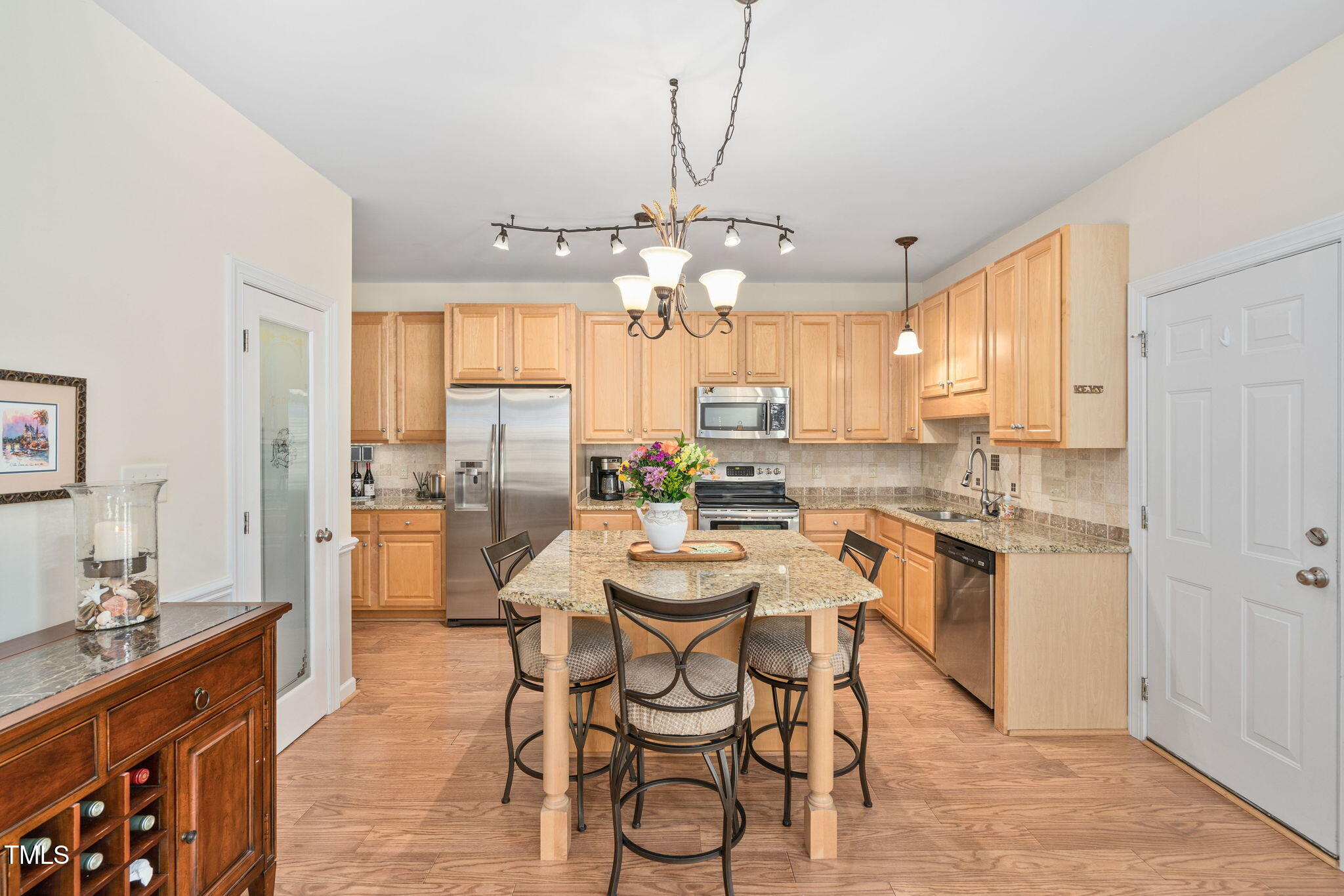 210 Presidents Walk Lane