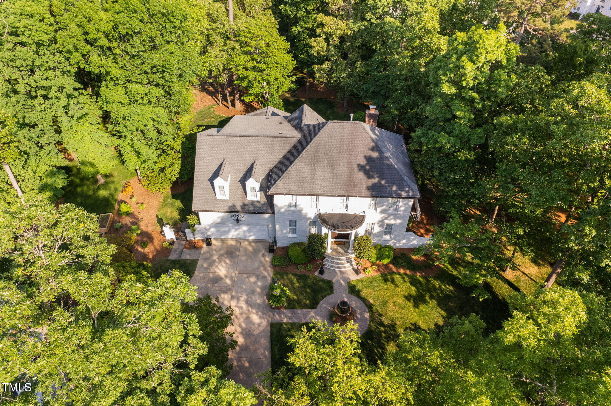 106 Clendenen Court