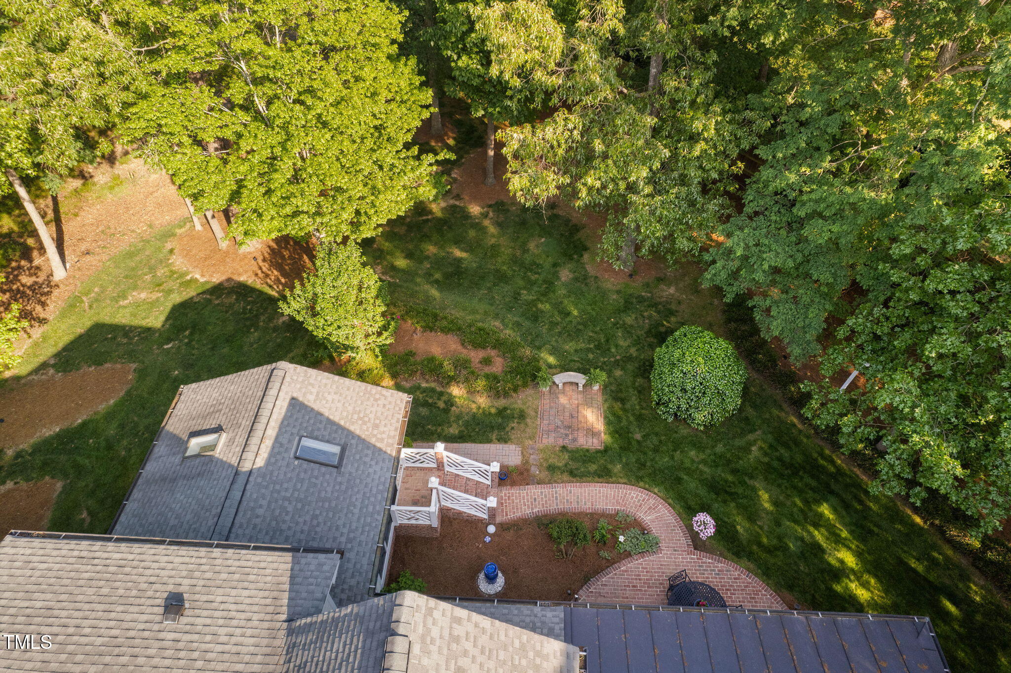 106 Clendenen Court