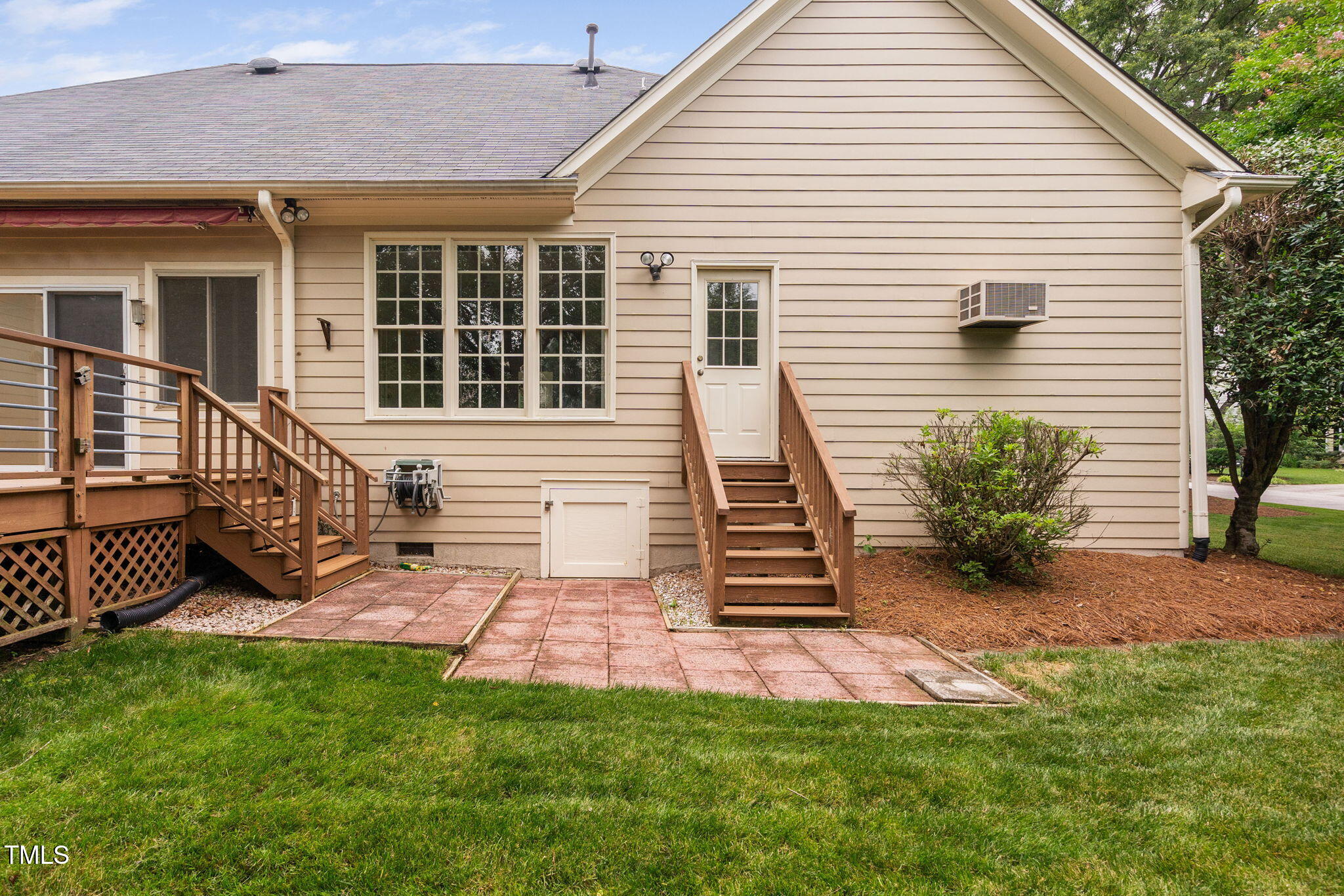 101 Deerwalk Court