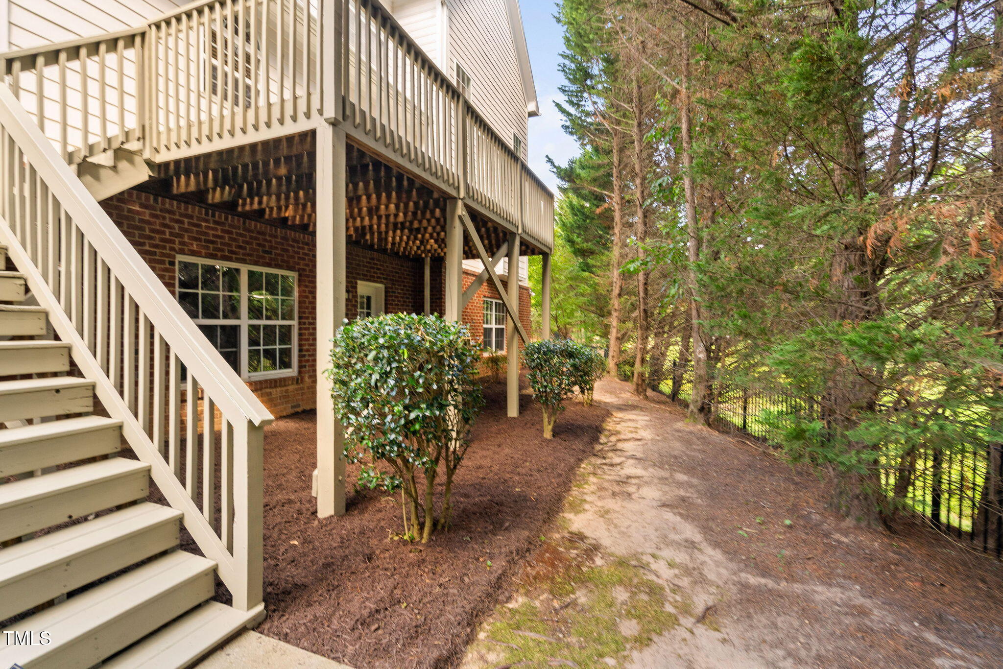 108 Lawnwood Court