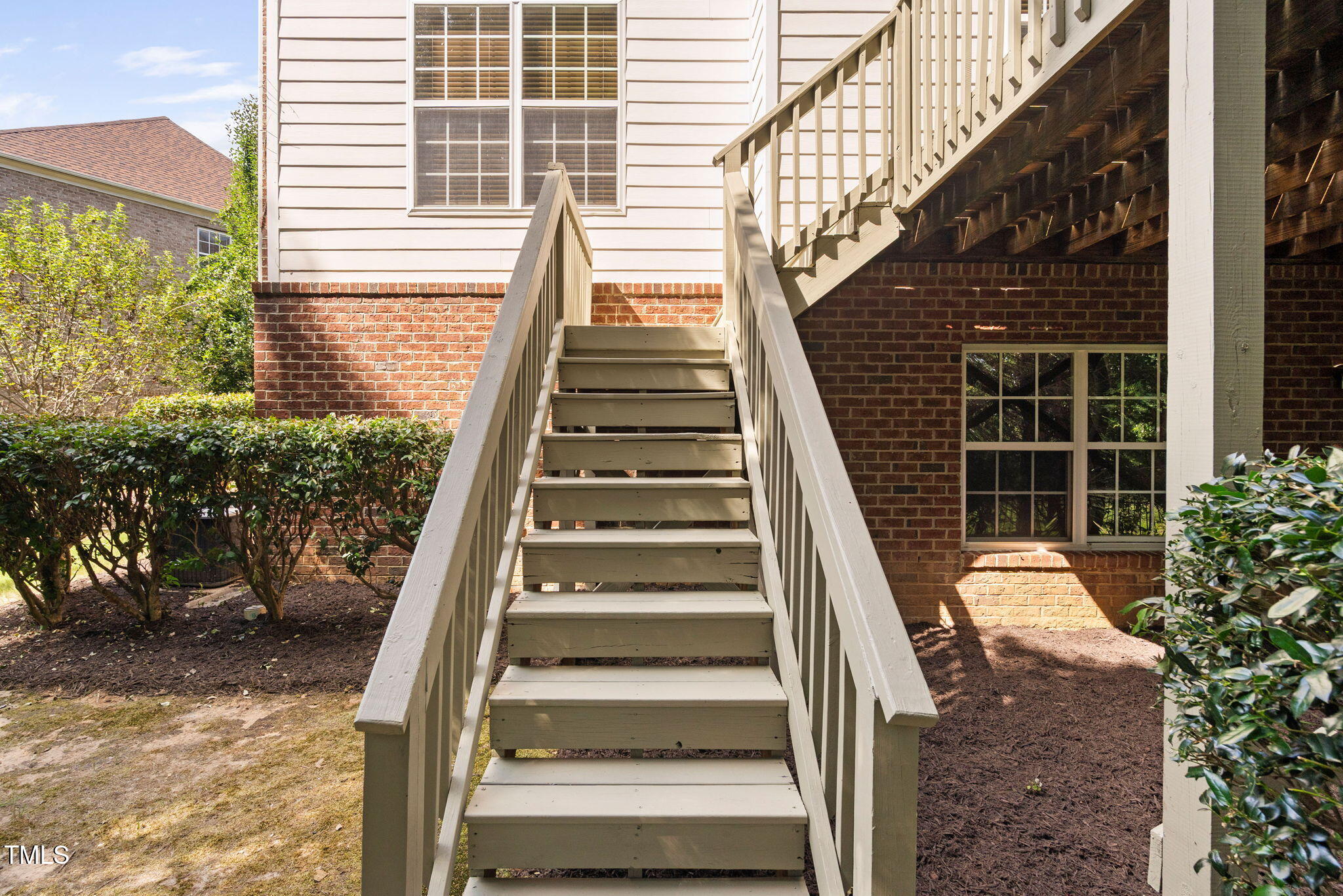 108 Lawnwood Court