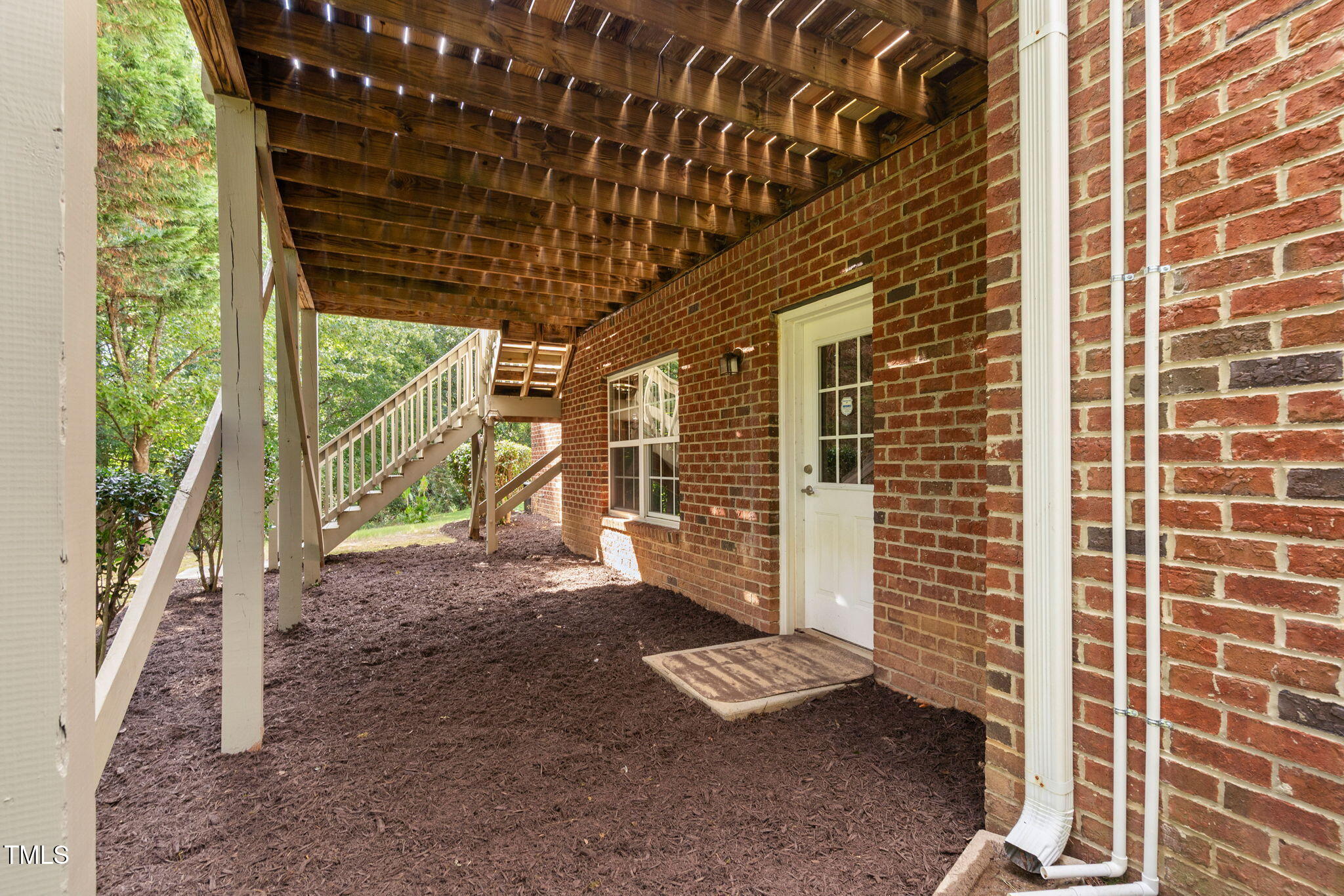 108 Lawnwood Court